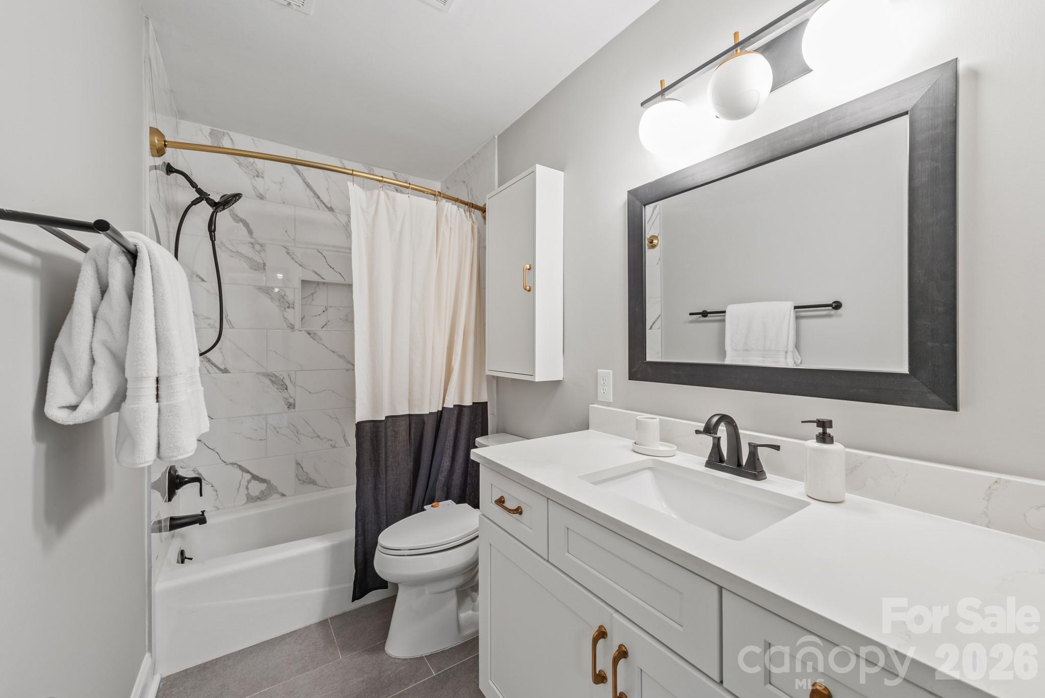 721 Rome Court — Charlotte