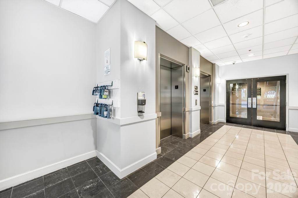 1315 East Boulevard #719 — Charlotte