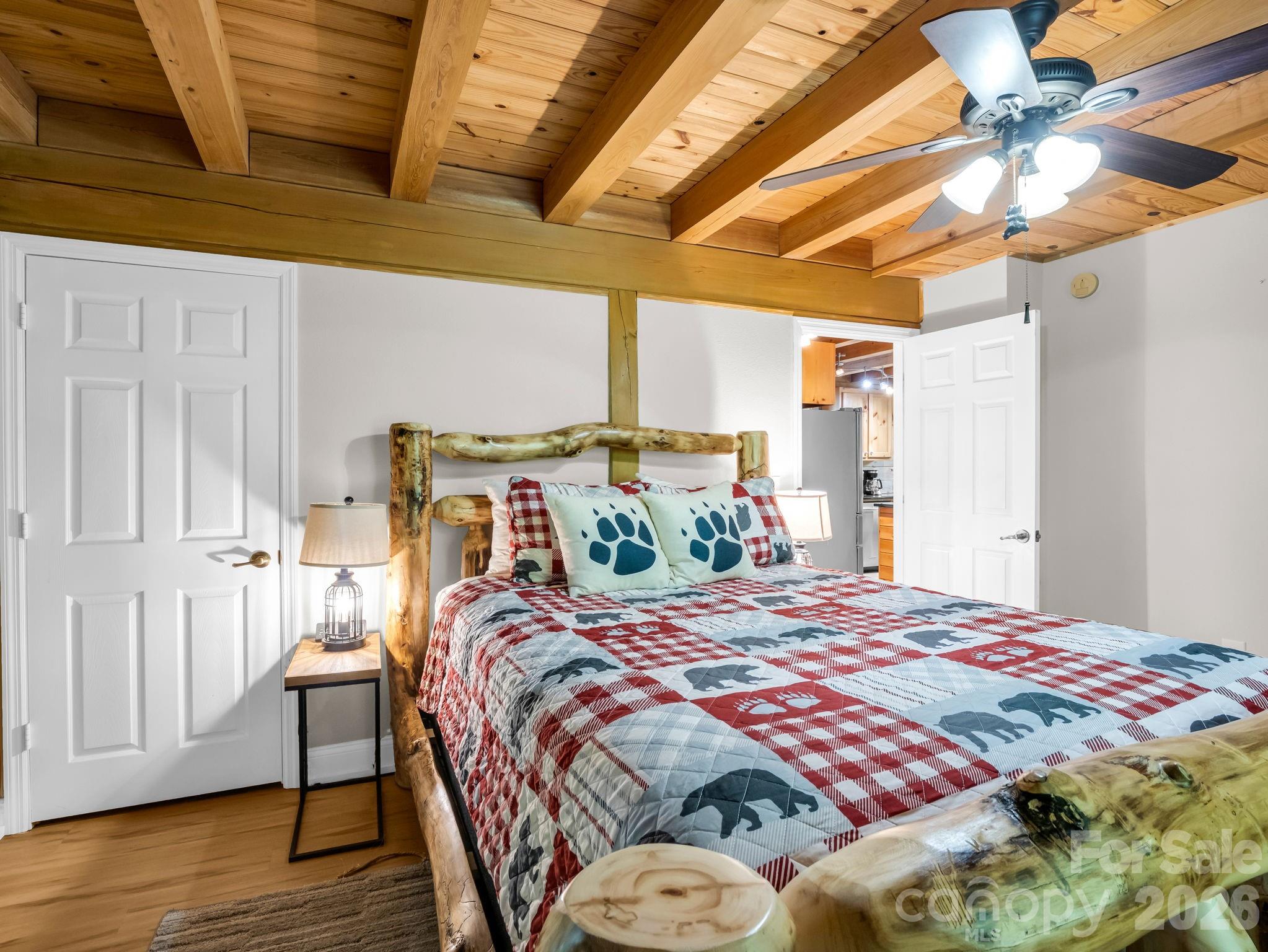165 Dream Road — Hendersonville