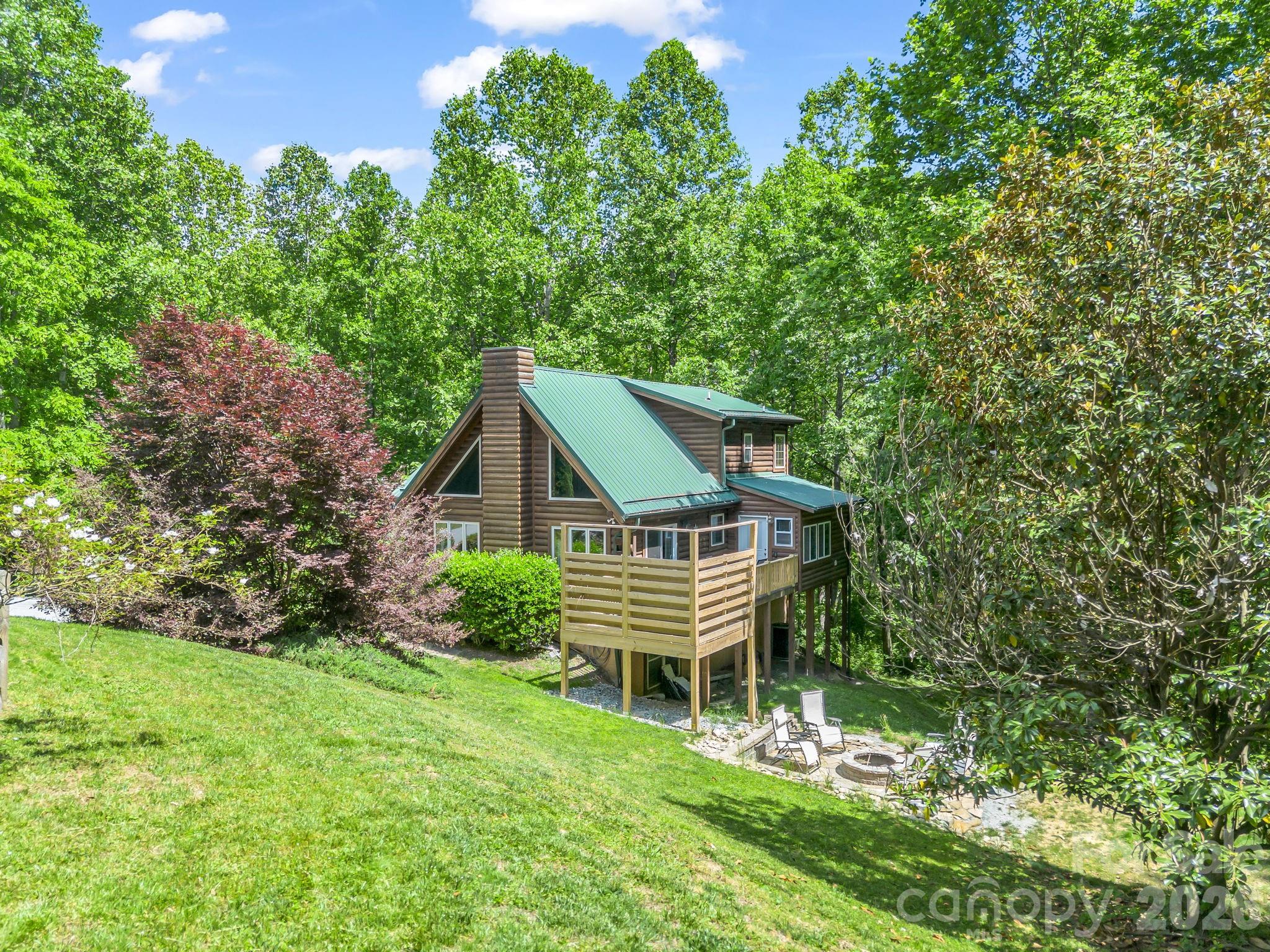 165 Dream Road — Hendersonville