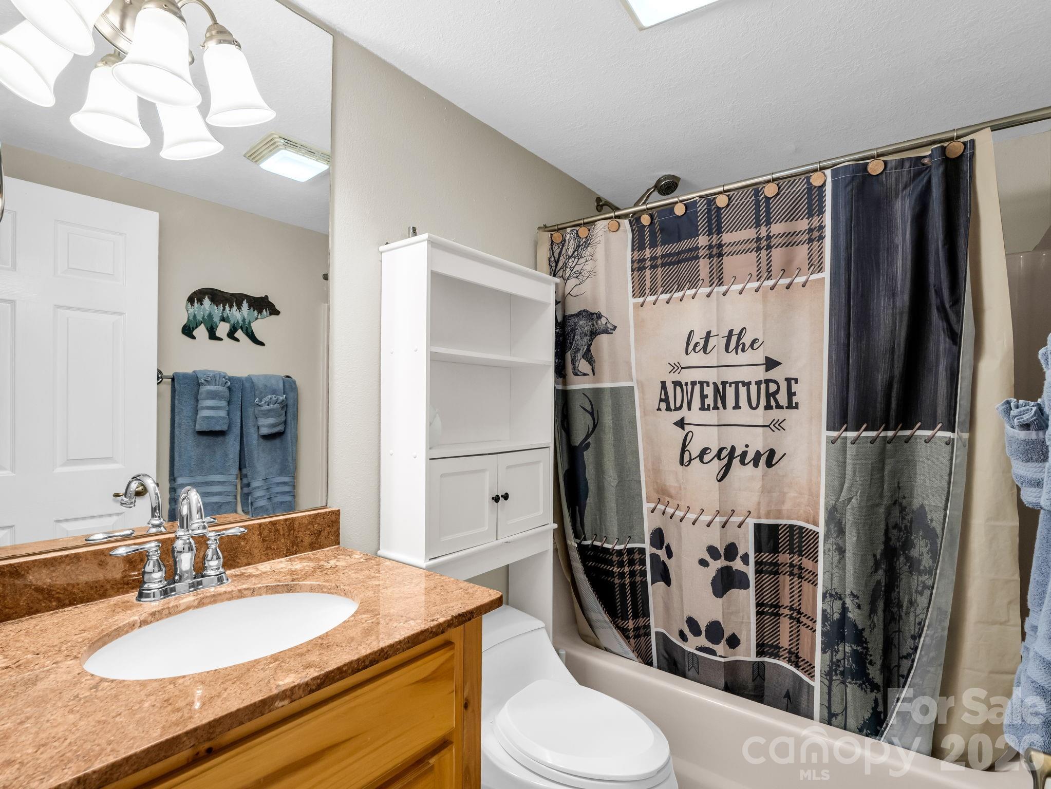 165 Dream Road — Hendersonville