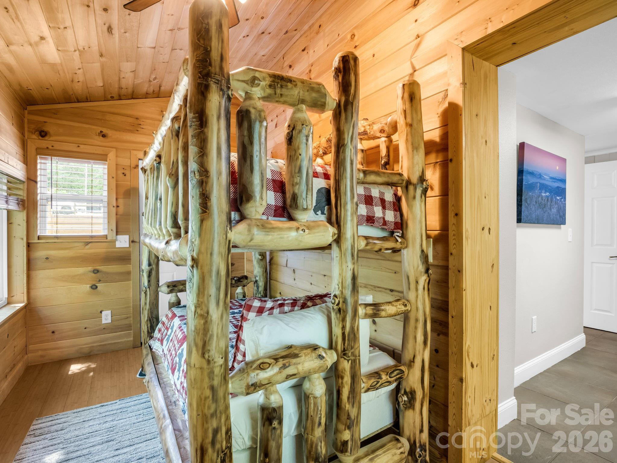 165 Dream Road — Hendersonville