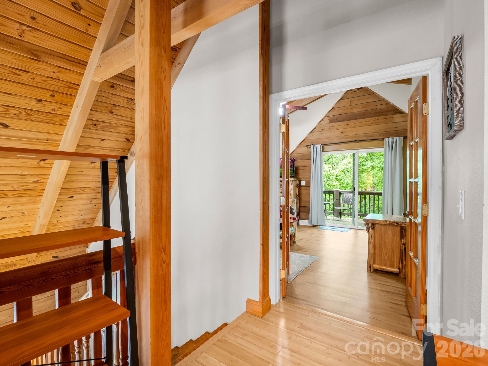 165 Dream Road — Hendersonville