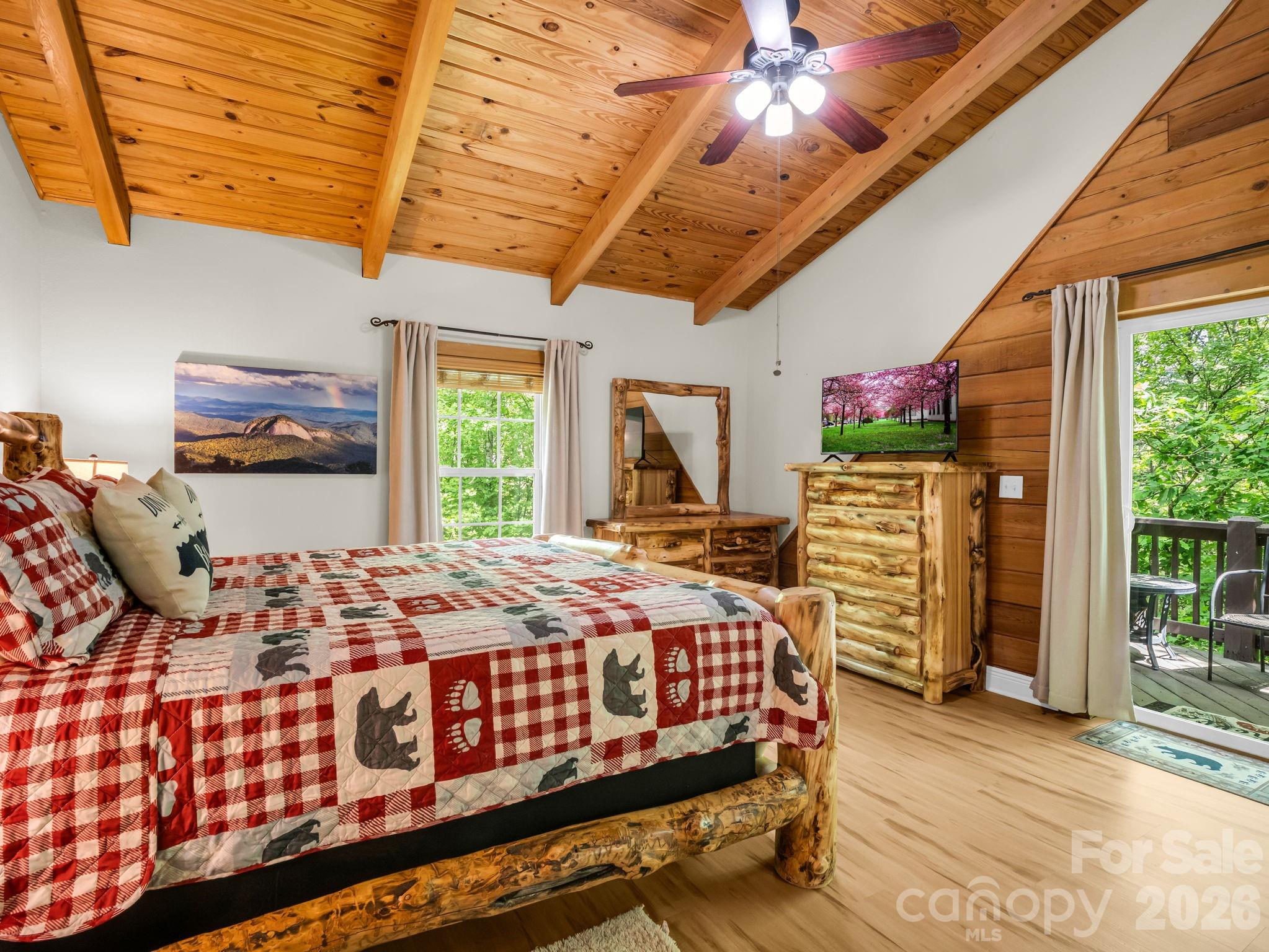165 Dream Road — Hendersonville