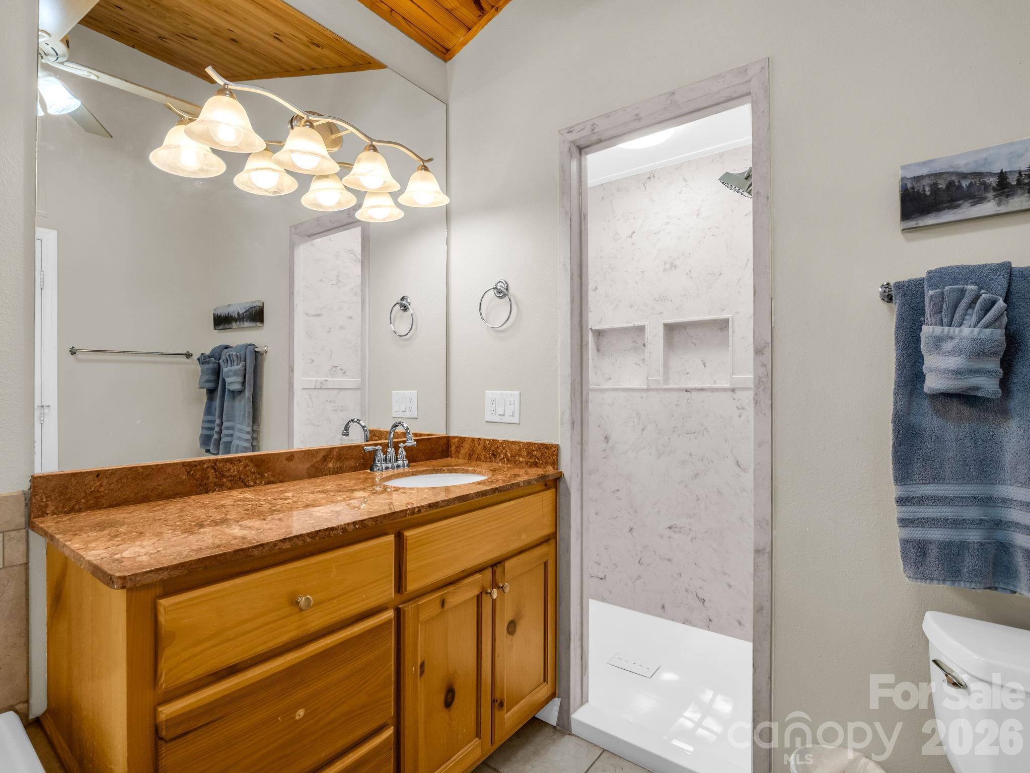 165 Dream Road — Hendersonville