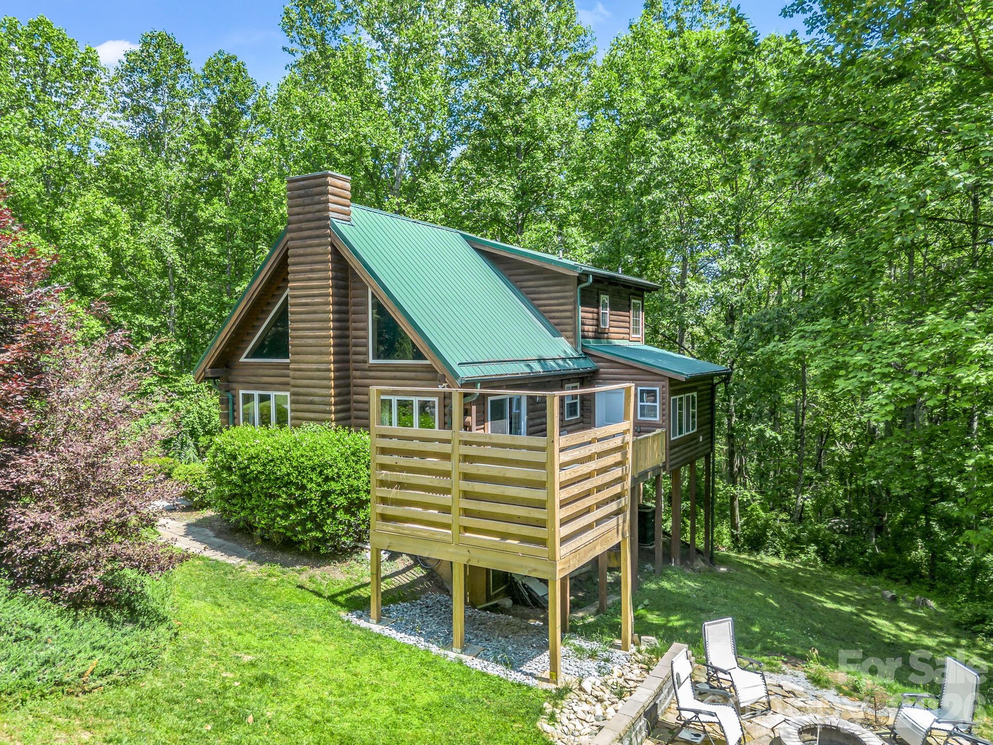 165 Dream Road — Hendersonville