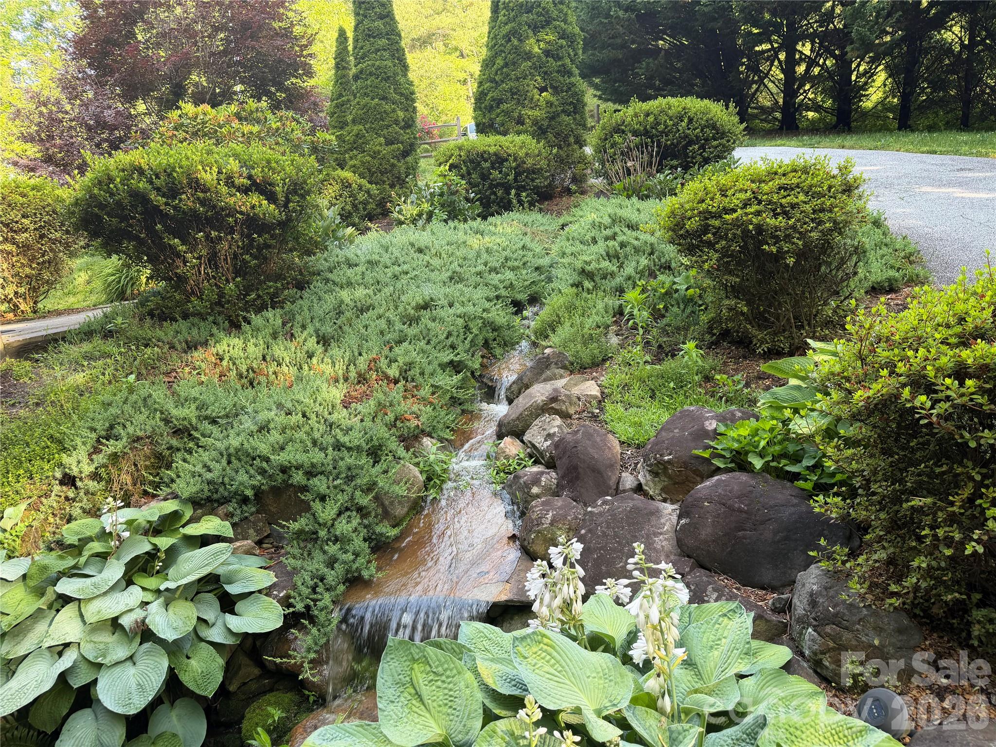 165 Dream Road — Hendersonville