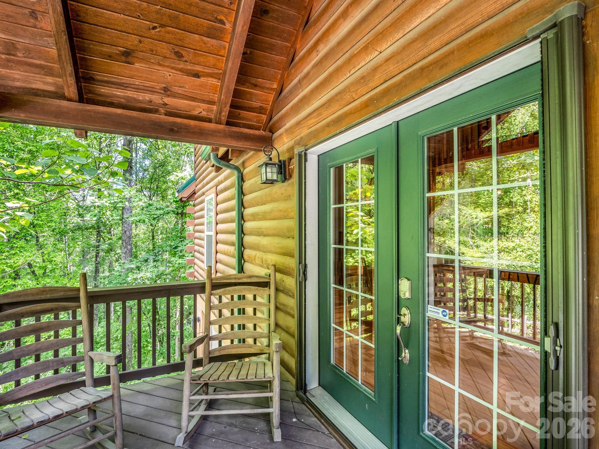 165 Dream Road — Hendersonville