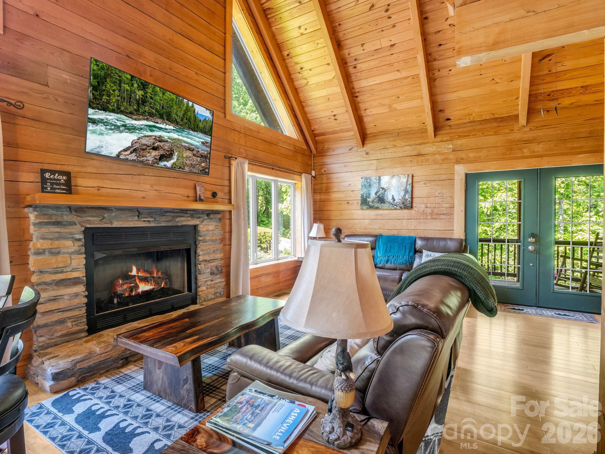 165 Dream Road — Hendersonville