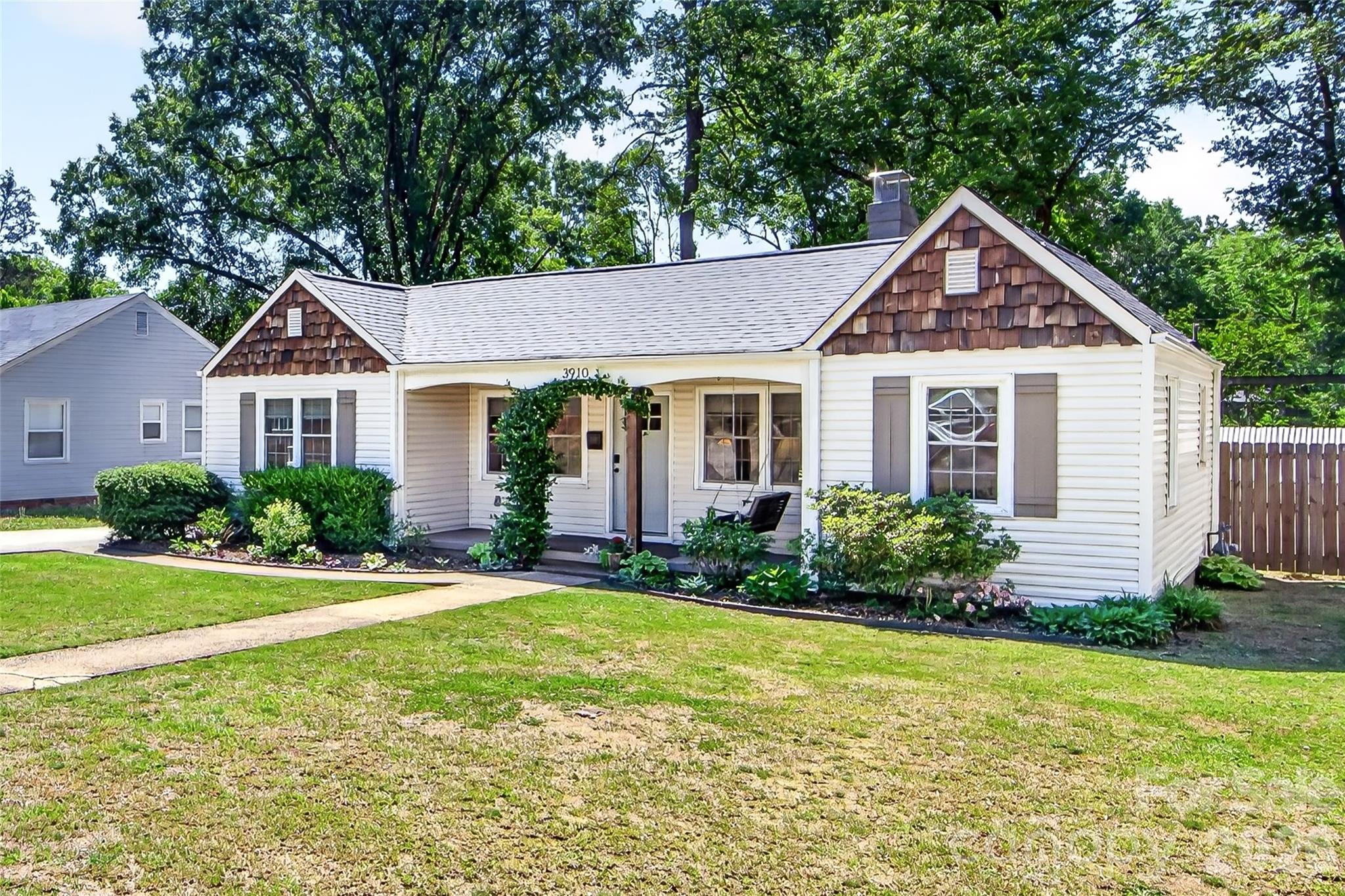 3910 Admiral Avenue — Charlotte