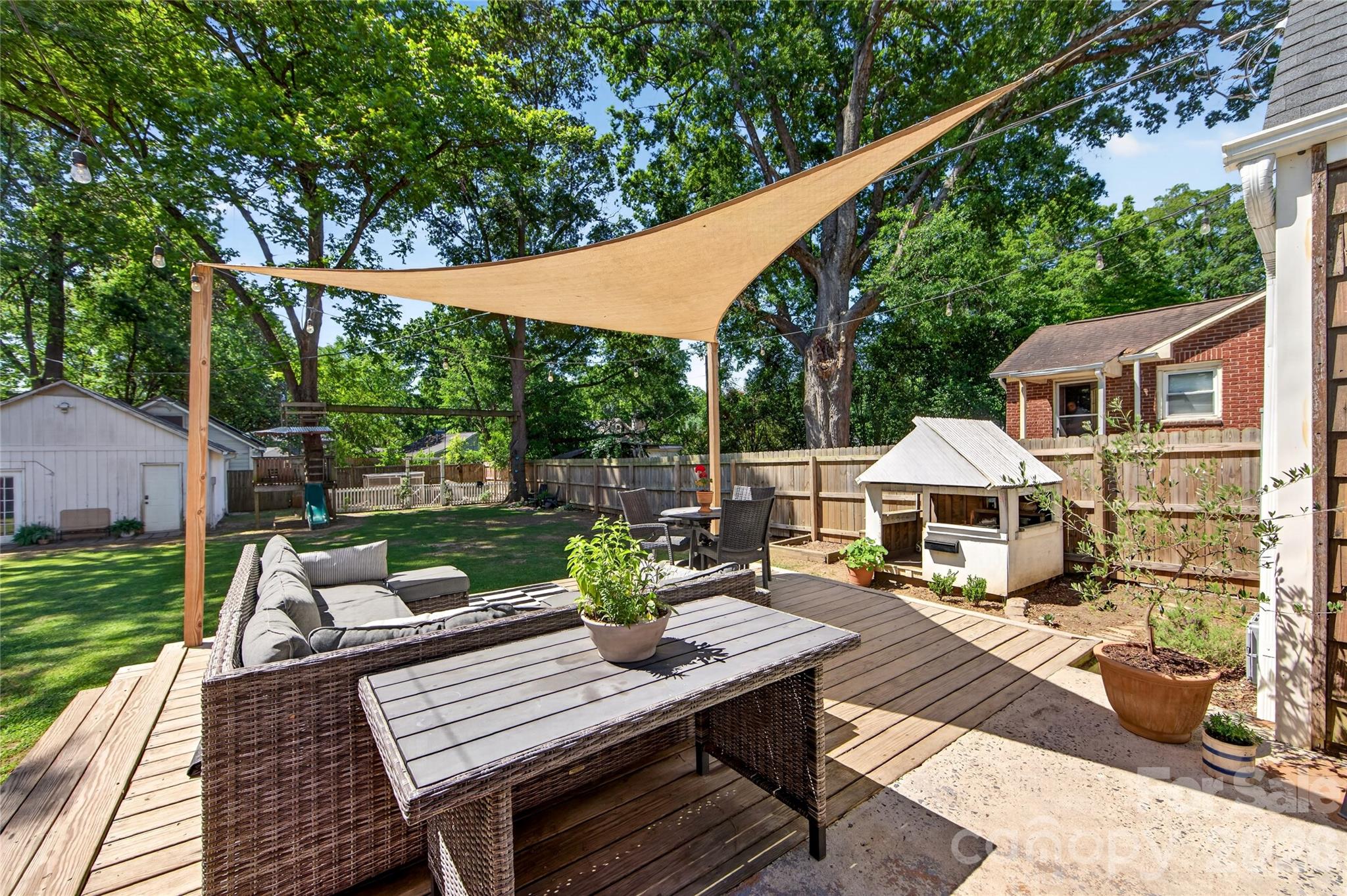 3910 Admiral Avenue — Charlotte
