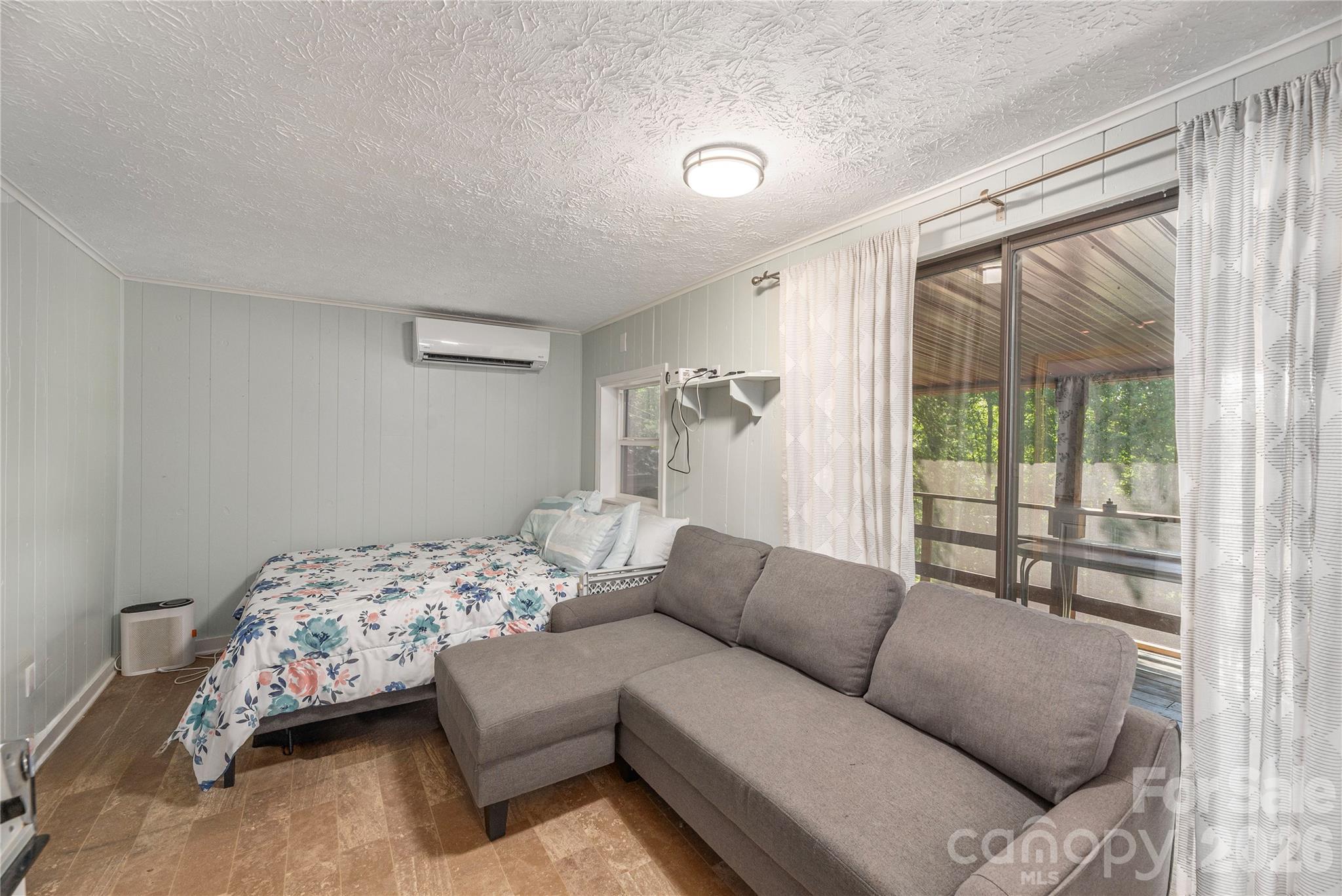 154 Timberside Drive — Mars Hill
