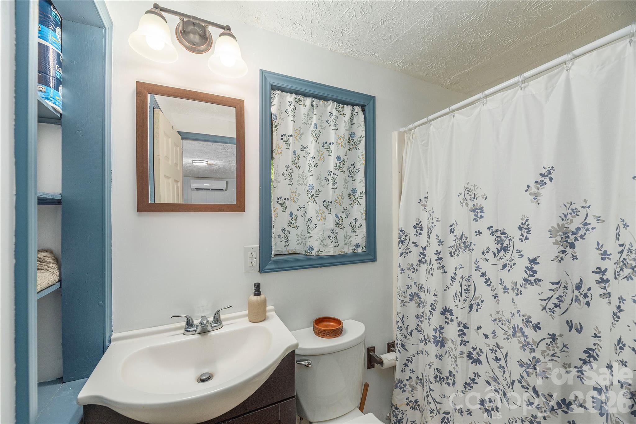 154 Timberside Drive — Mars Hill