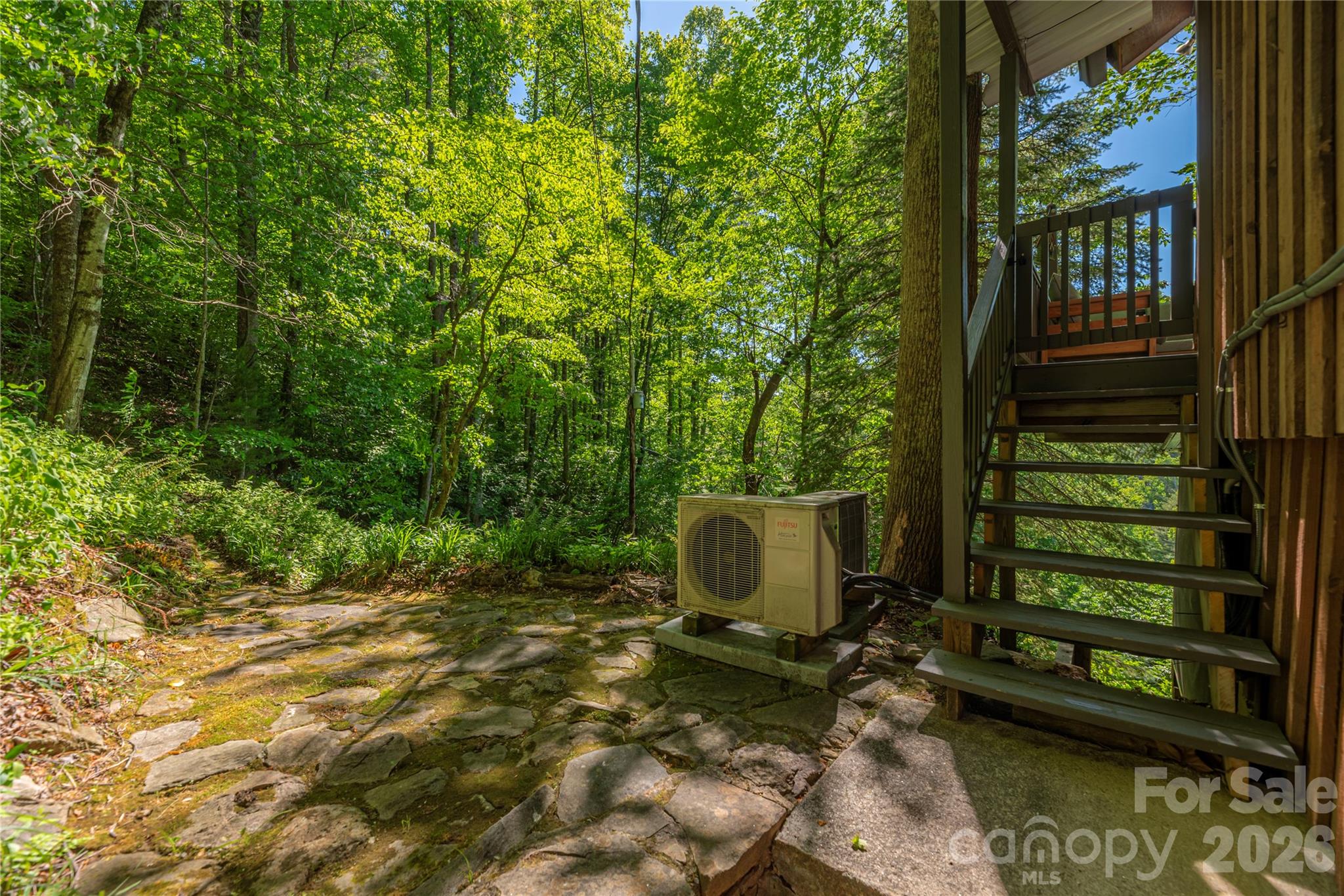 154 Timberside Drive — Mars Hill