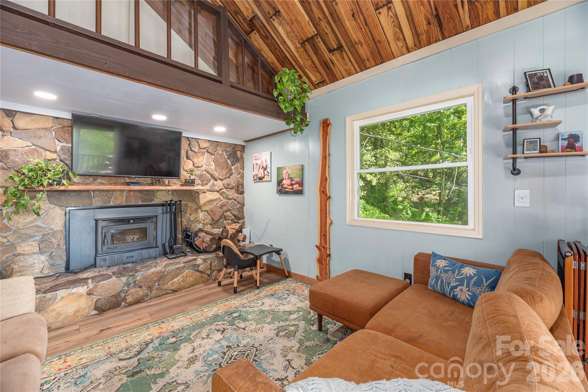 154 Timberside Drive — Mars Hill