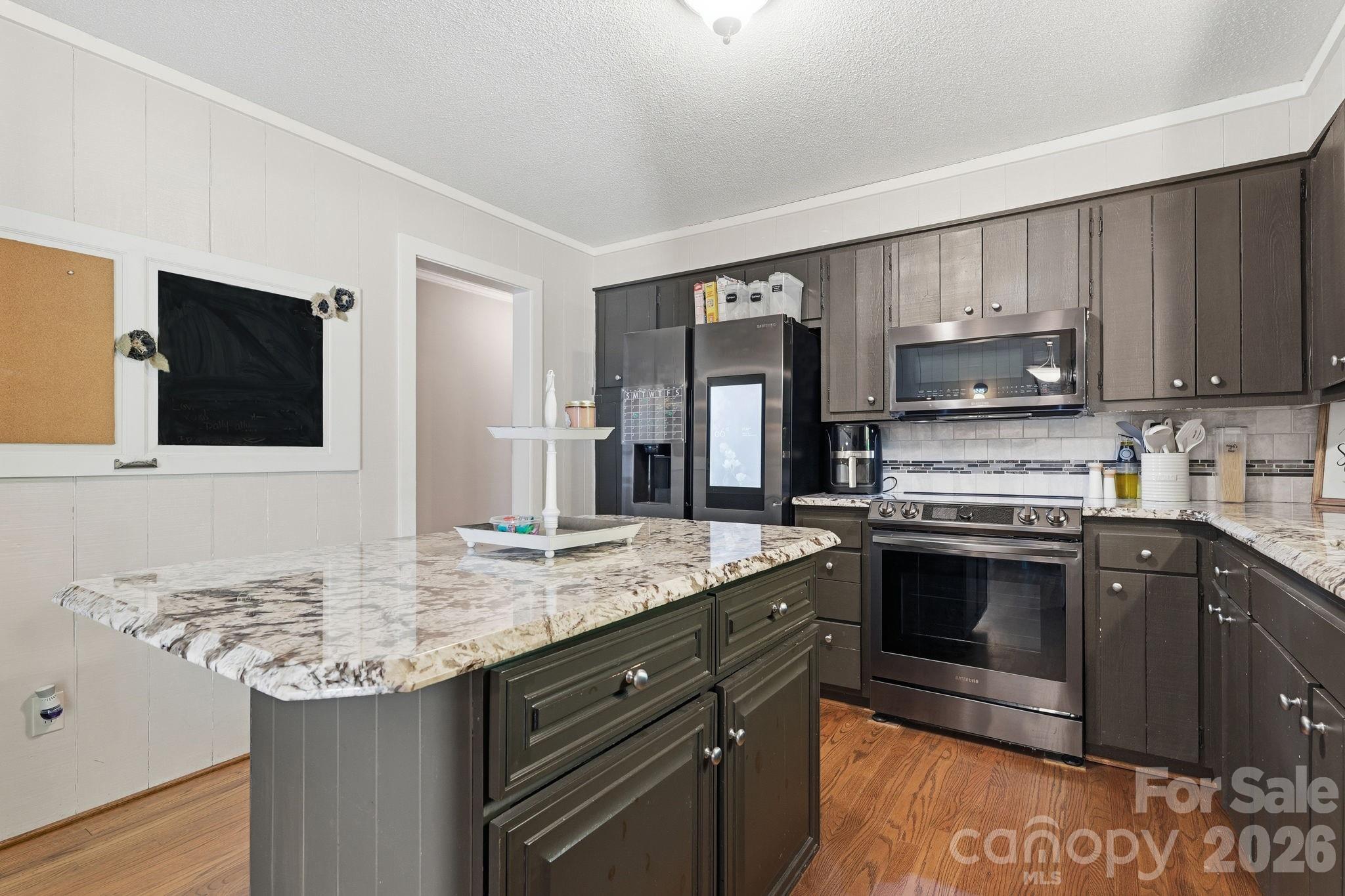 2850 Mathis Church Road — Catawba