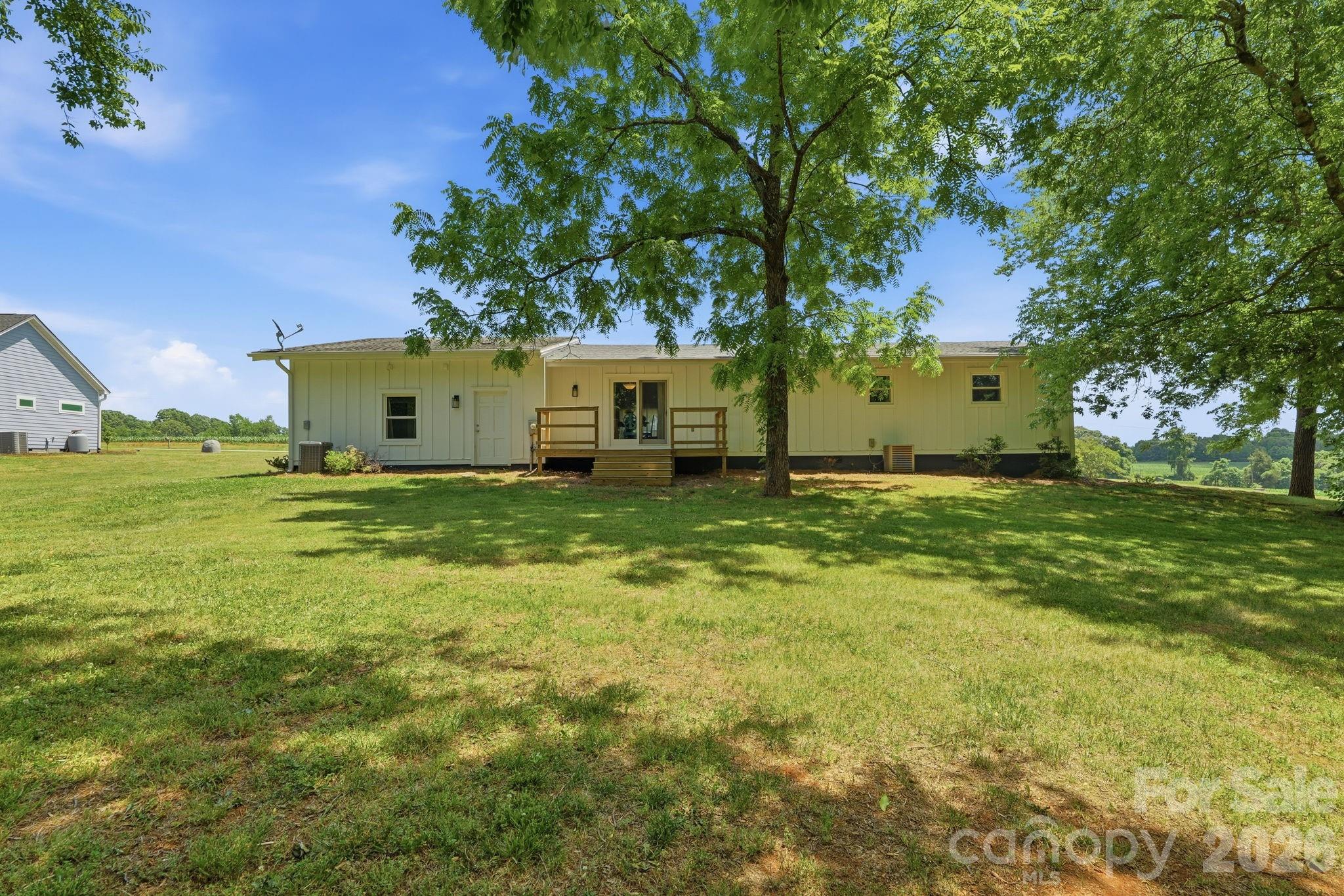 2850 Mathis Church Road — Catawba