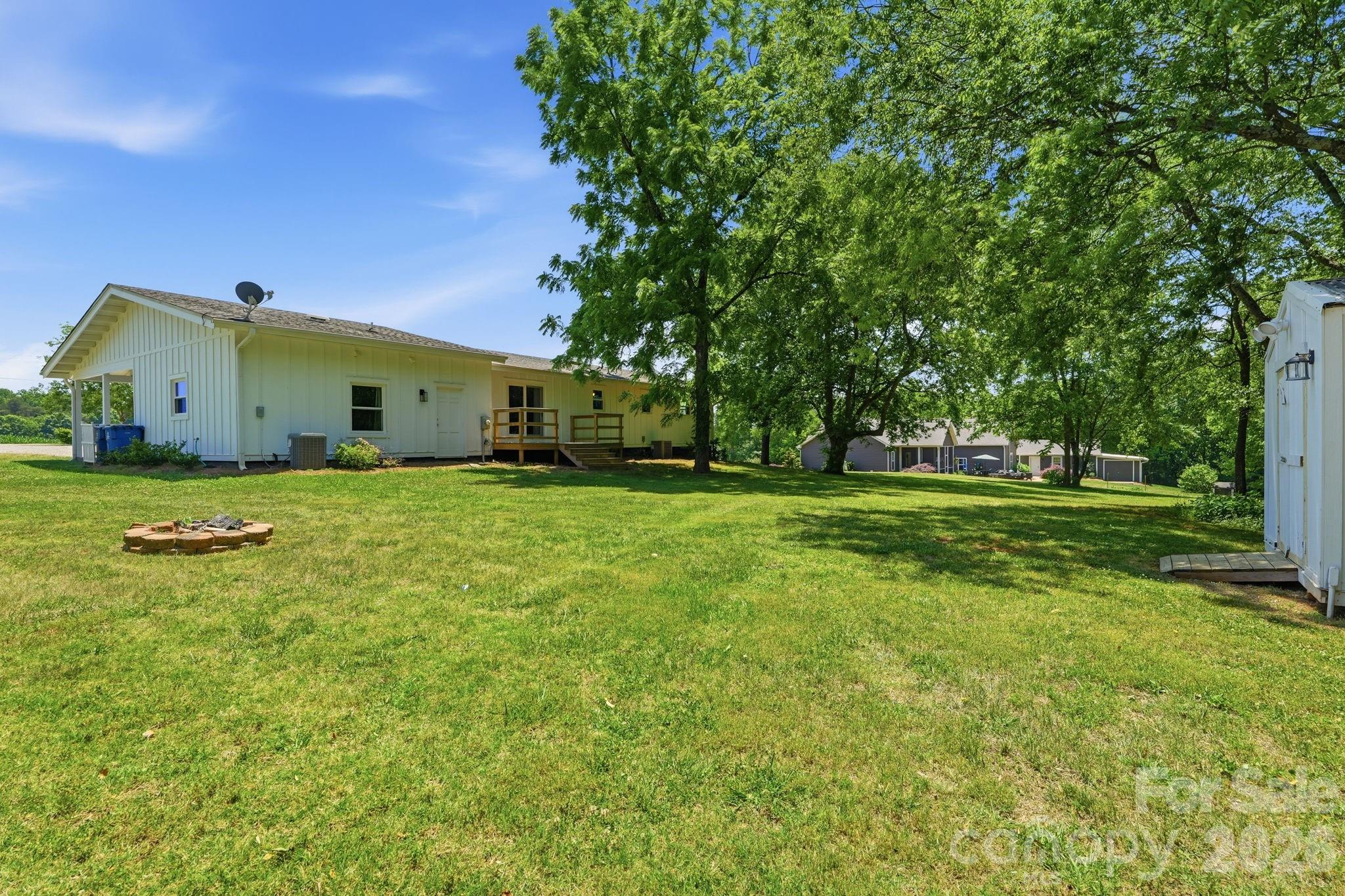 2850 Mathis Church Road — Catawba