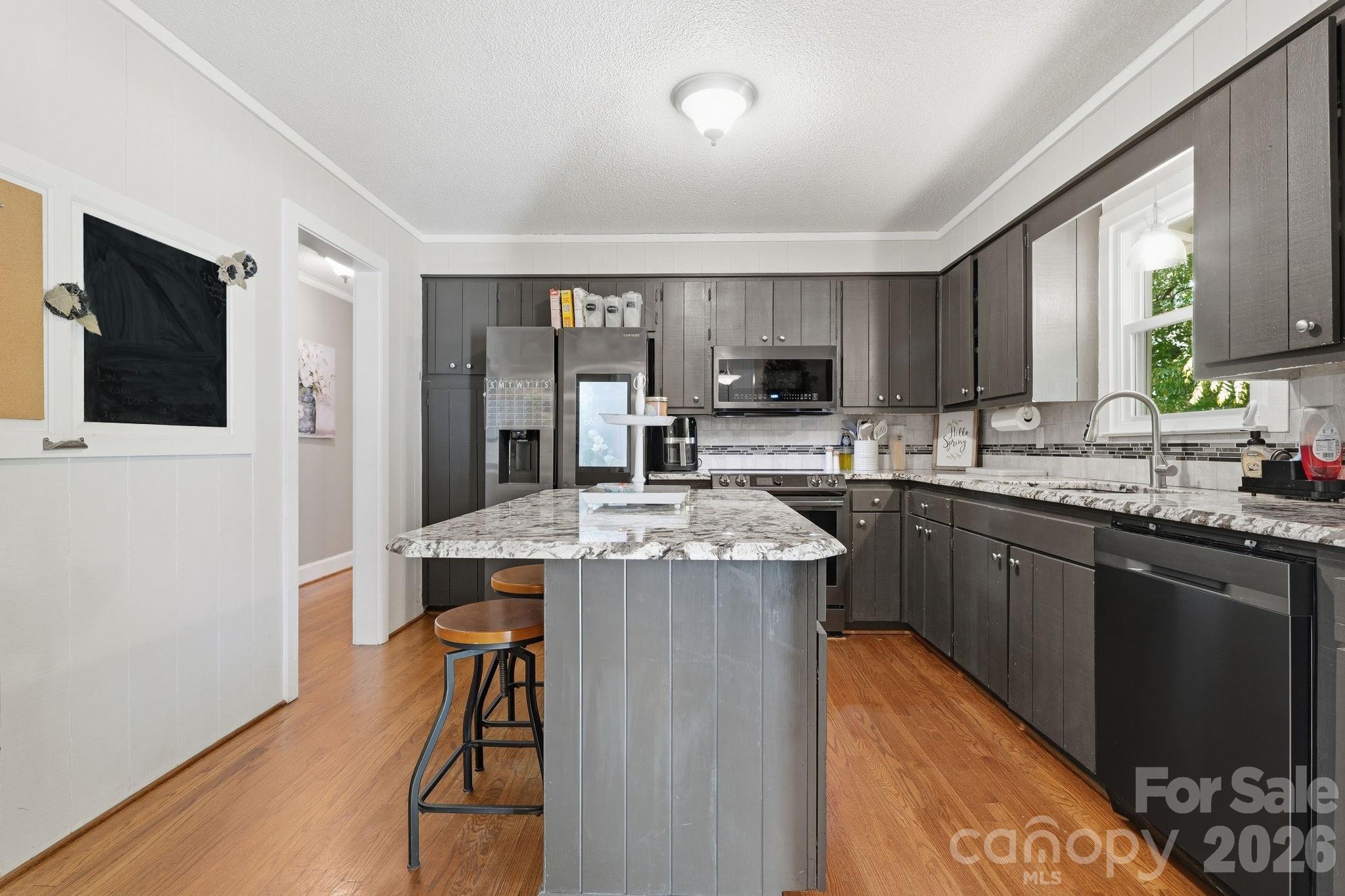2850 Mathis Church Road — Catawba