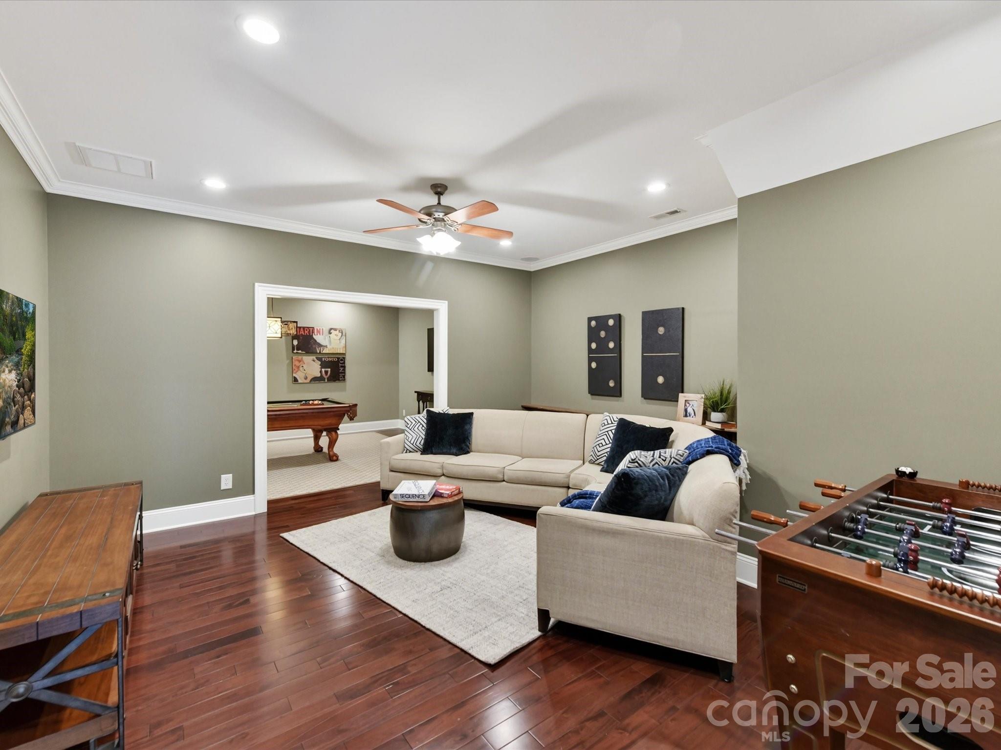 7805 Pemswood Street — Charlotte