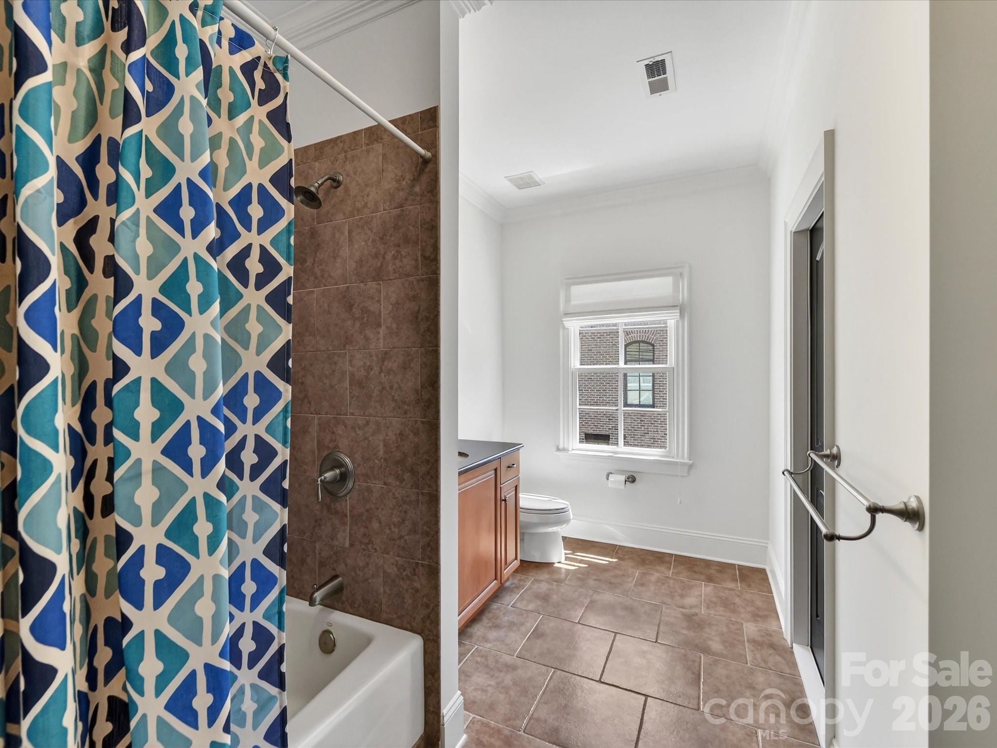 7805 Pemswood Street — Charlotte