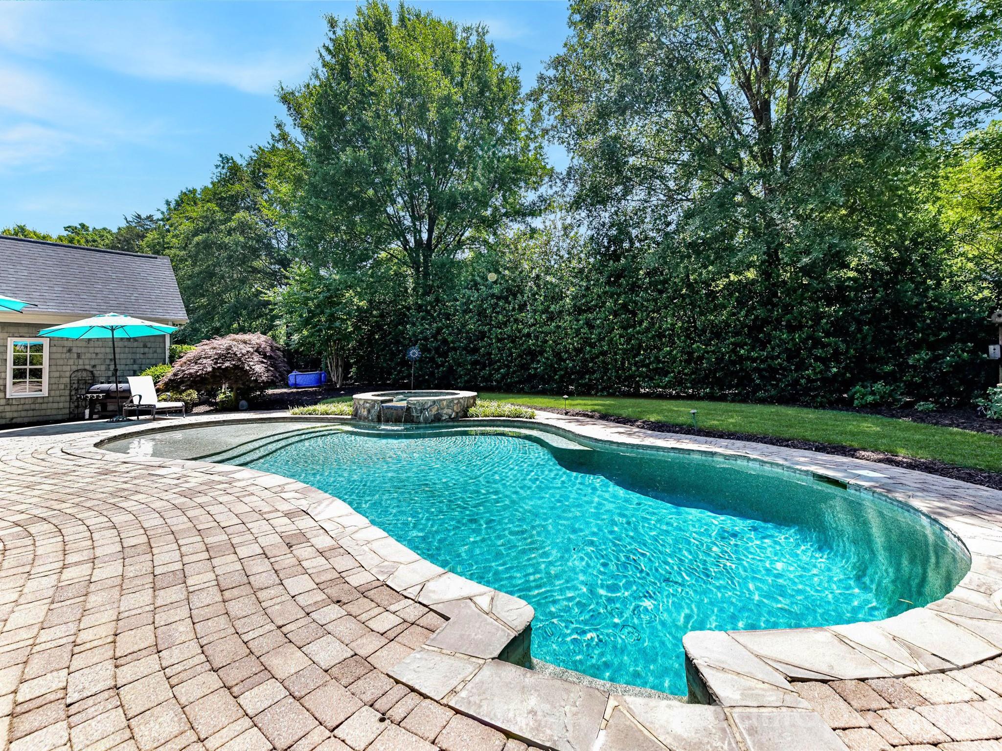 7805 Pemswood Street — Charlotte