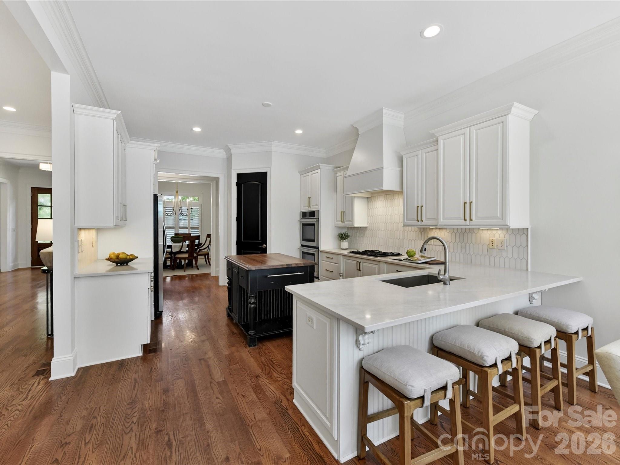 7805 Pemswood Street — Charlotte