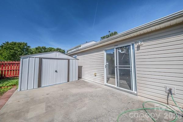 2416 Buckleigh Drive — Charlotte