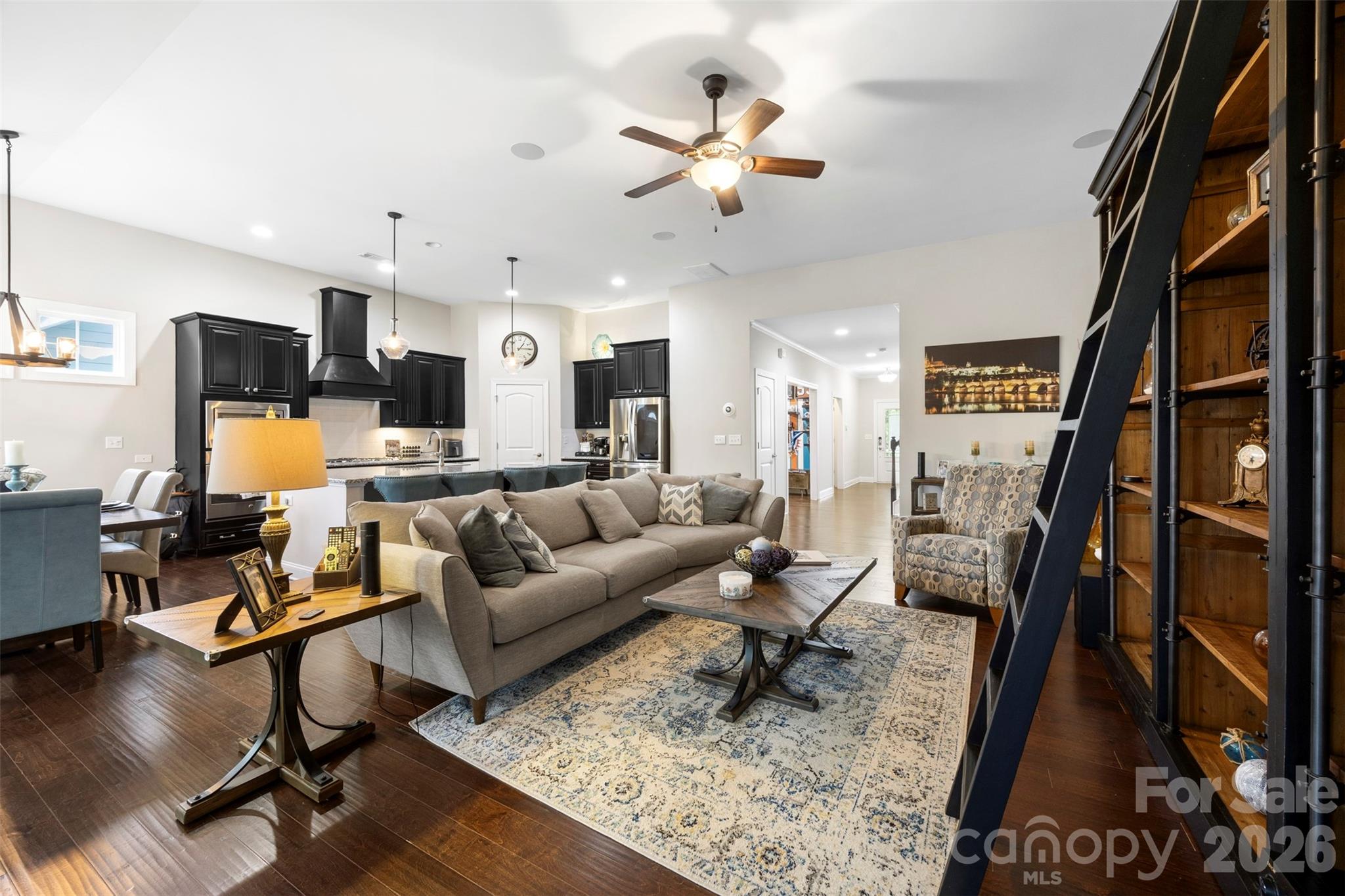 435 Trillium Way — Belmont