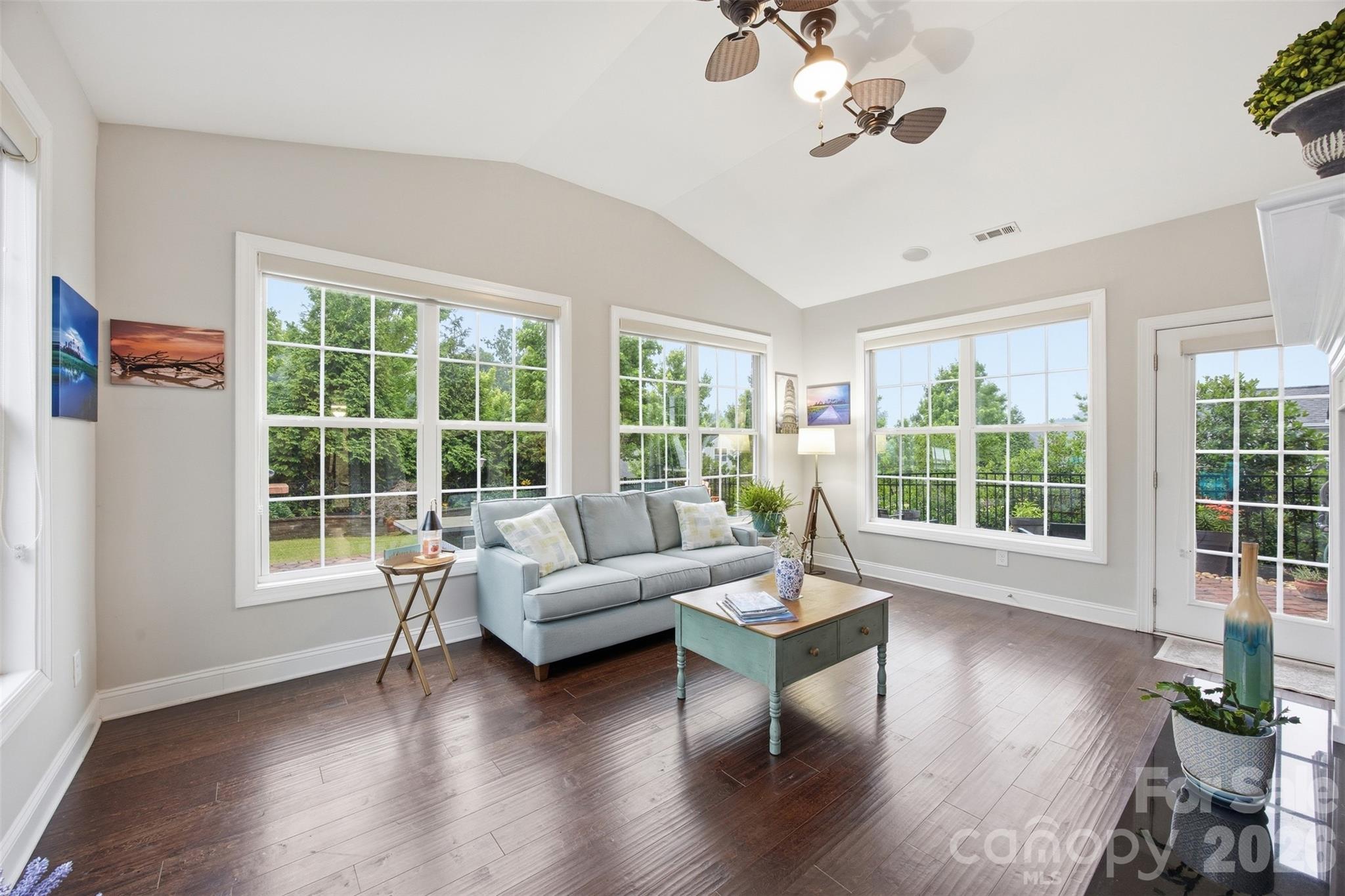 435 Trillium Way — Belmont