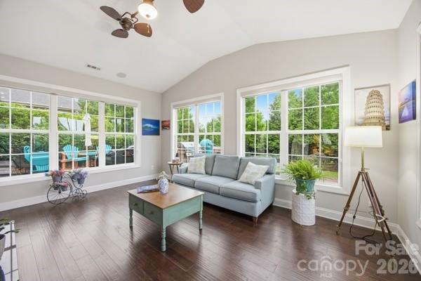 435 Trillium Way — Belmont