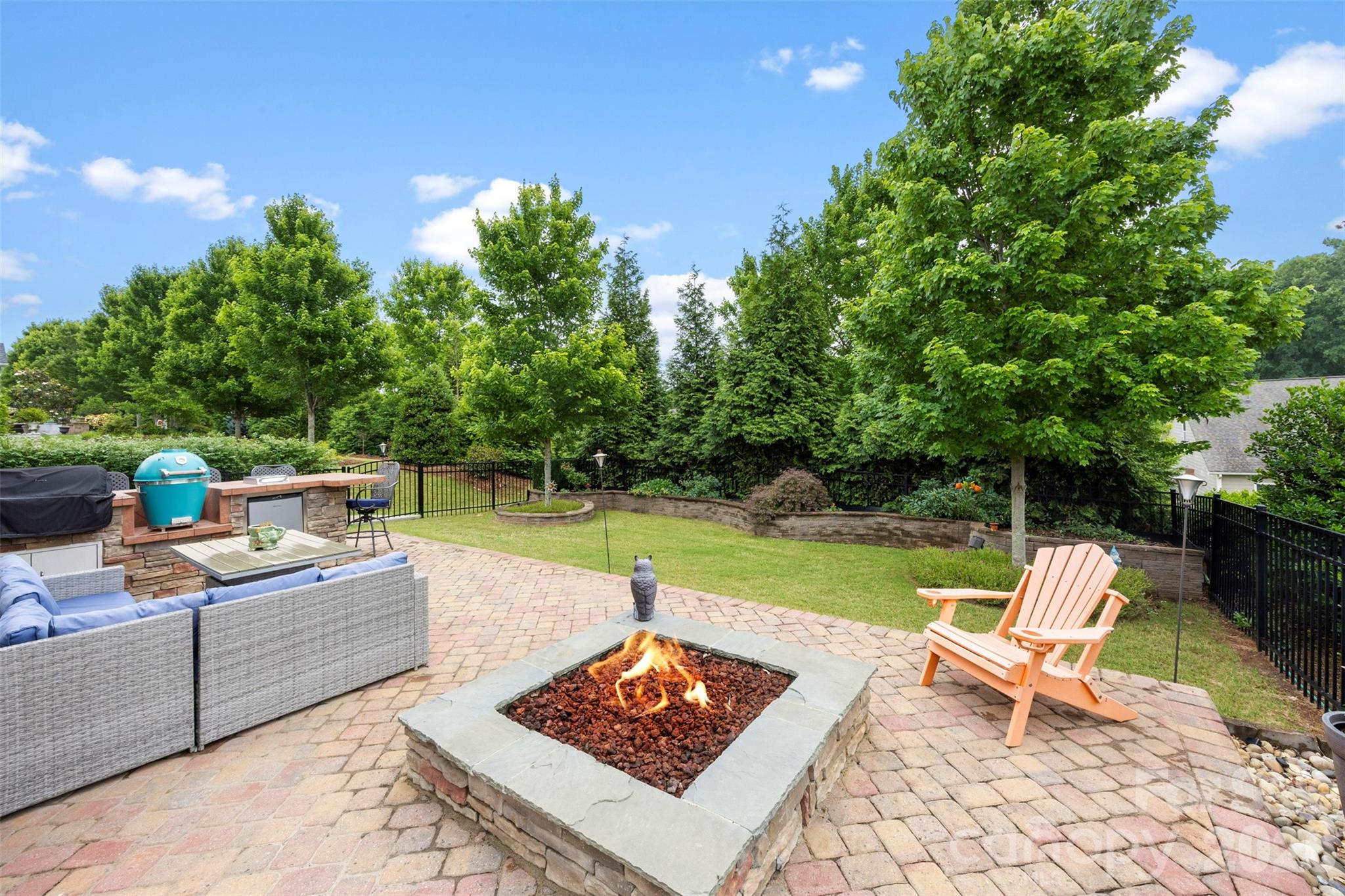 435 Trillium Way — Belmont