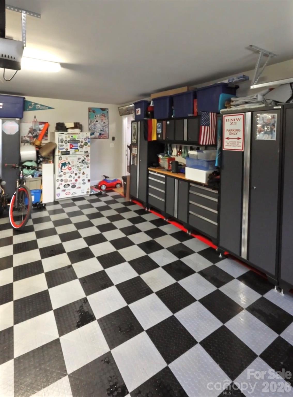 435 Trillium Way — Belmont