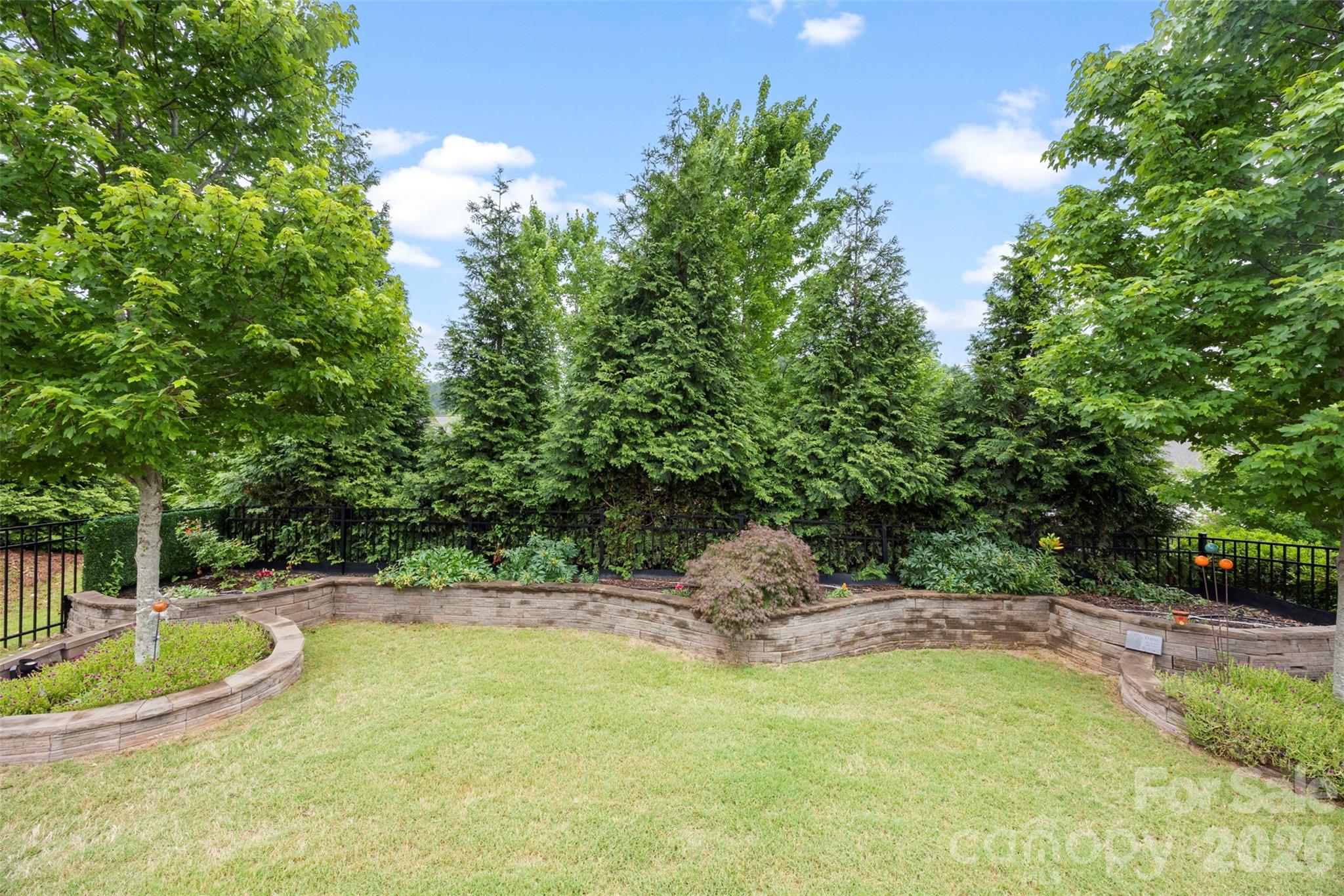 435 Trillium Way — Belmont