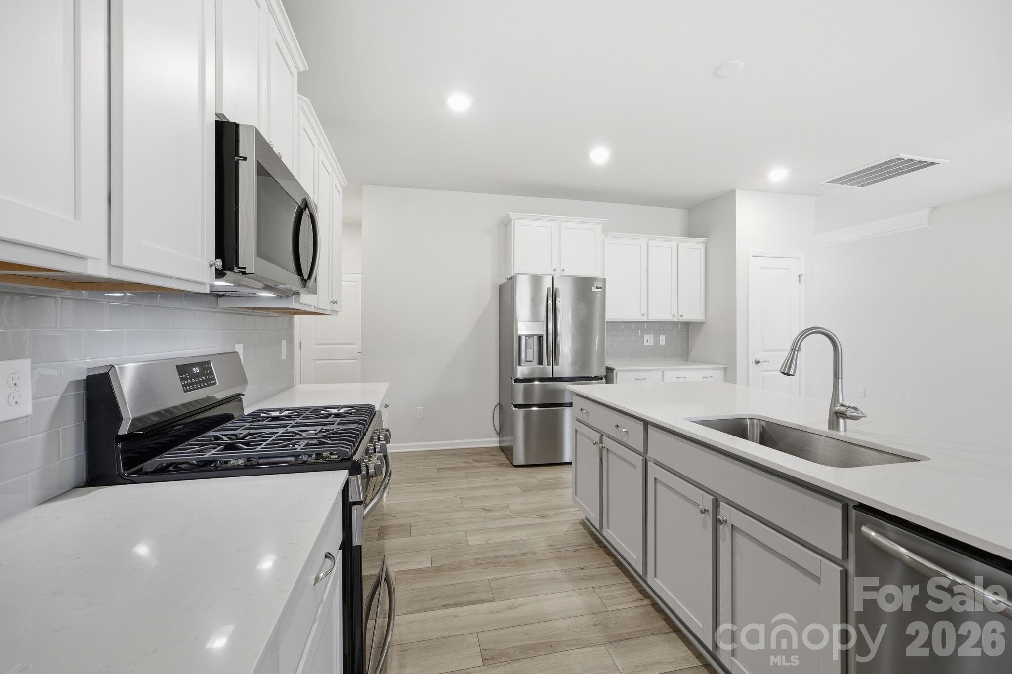 174 White Apple Way — Statesville