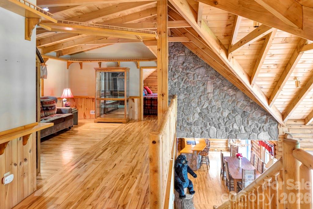 35 Falcon Crest Loop — Maggie Valley