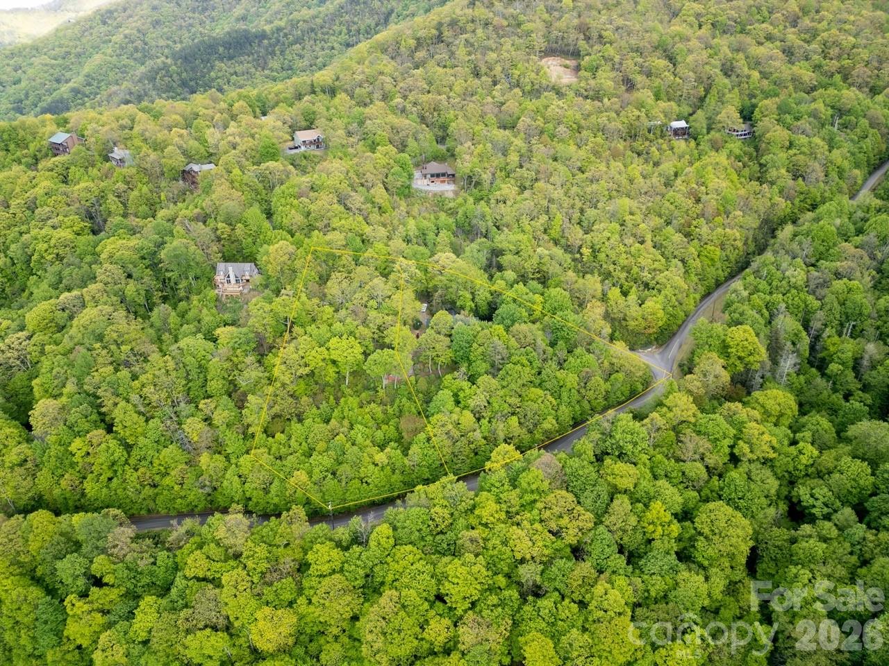 35 Falcon Crest Loop — Maggie Valley