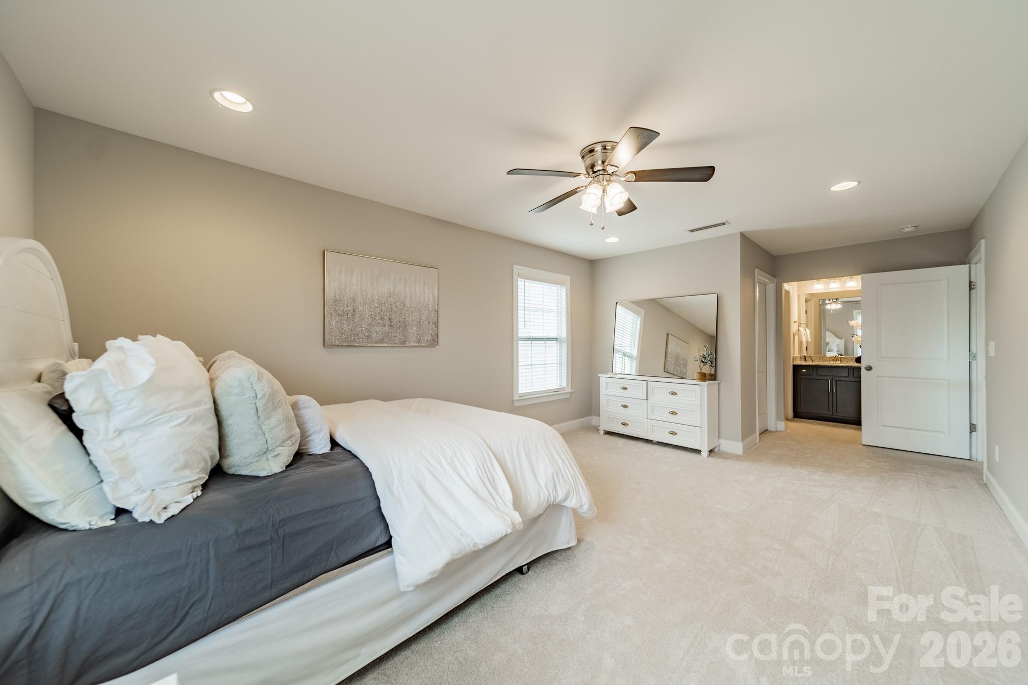 208 Canoe Pole Lane — Mooresville