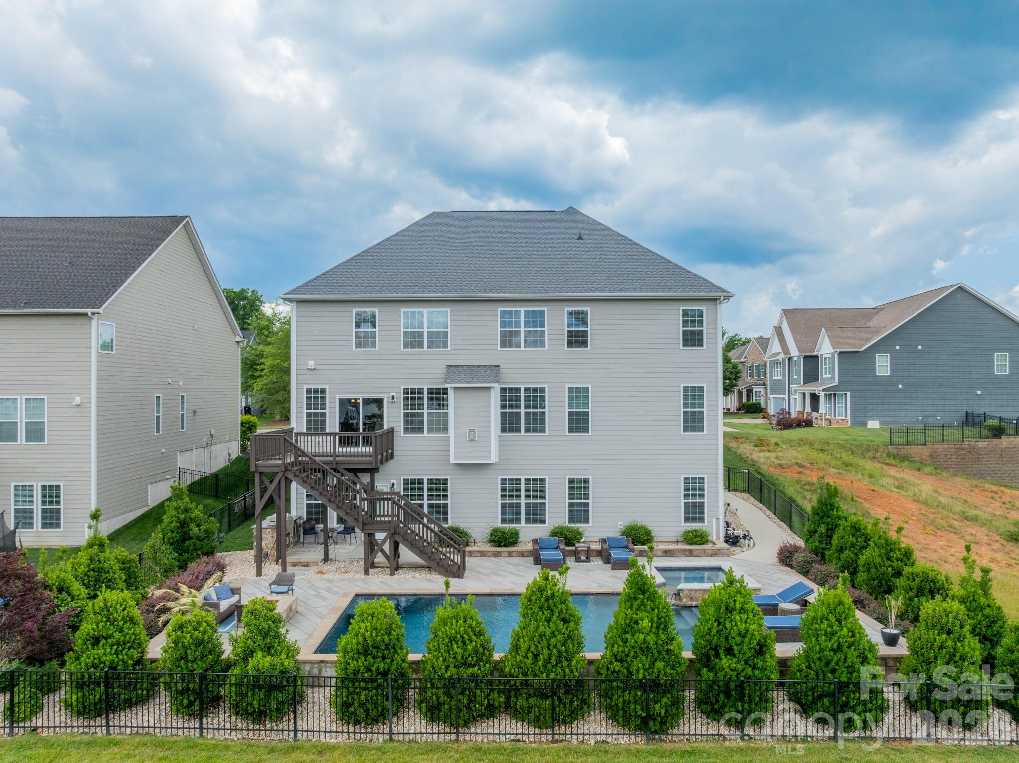 208 Canoe Pole Lane — Mooresville