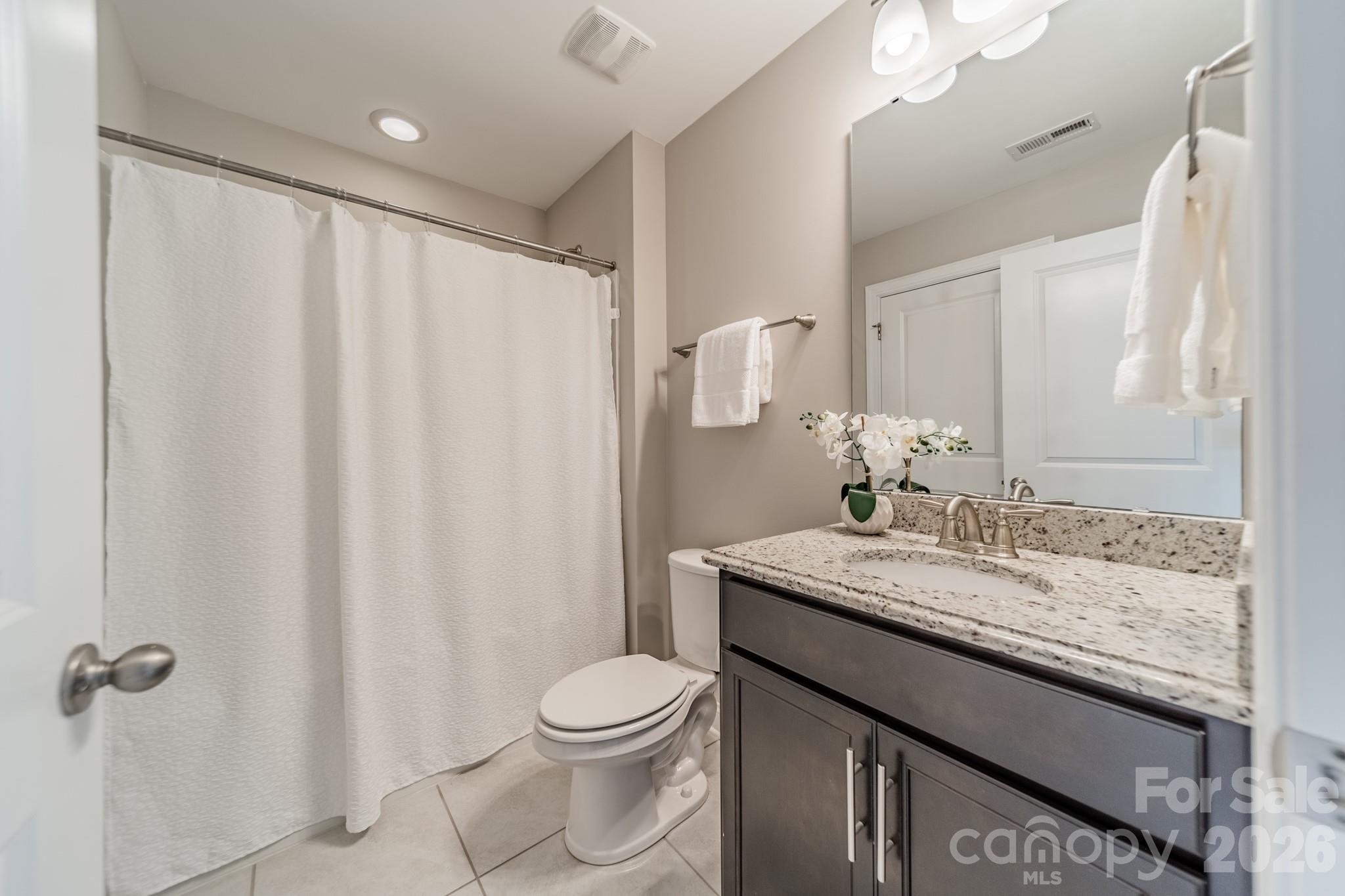 208 Canoe Pole Lane — Mooresville