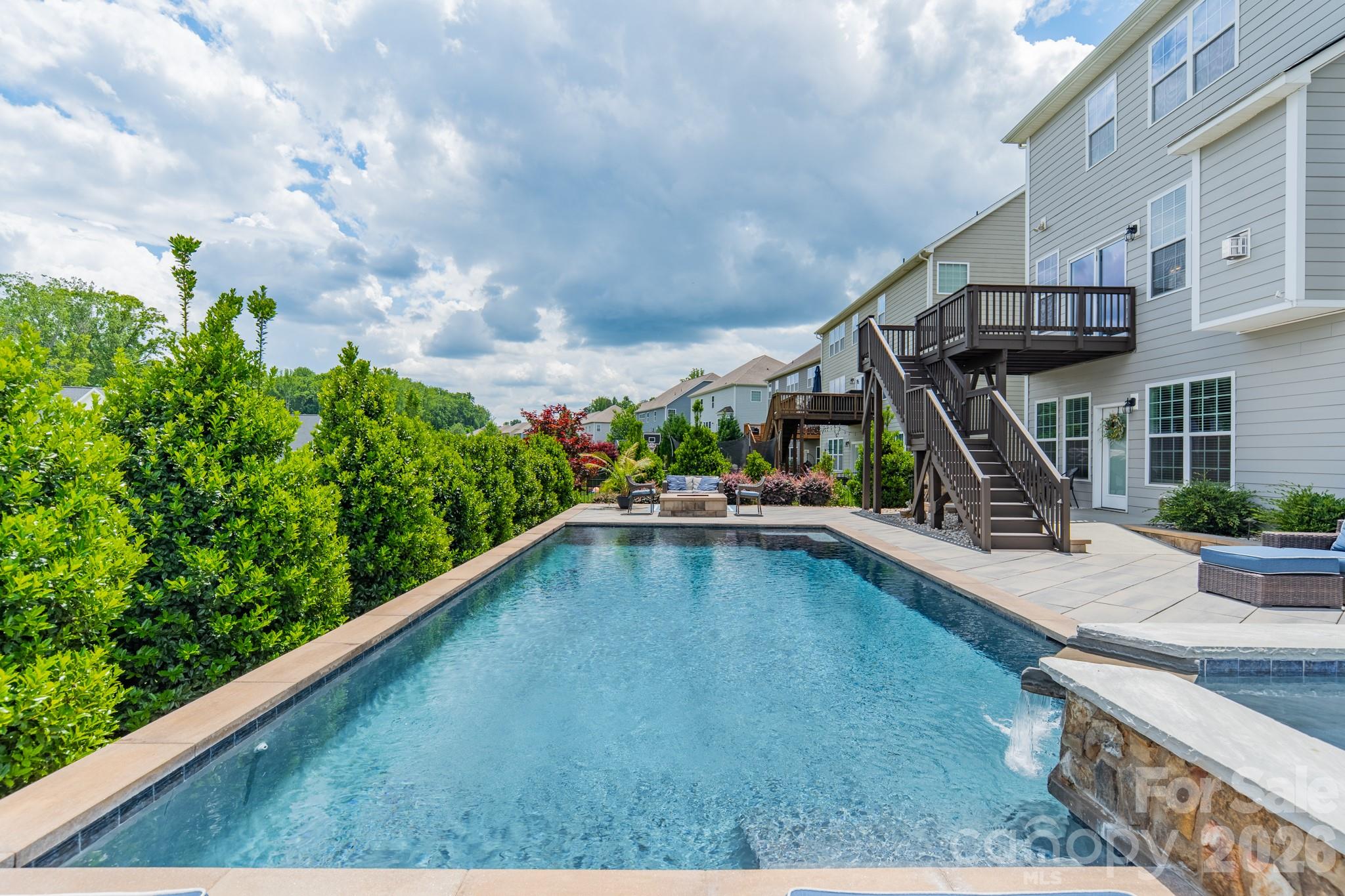 208 Canoe Pole Lane — Mooresville