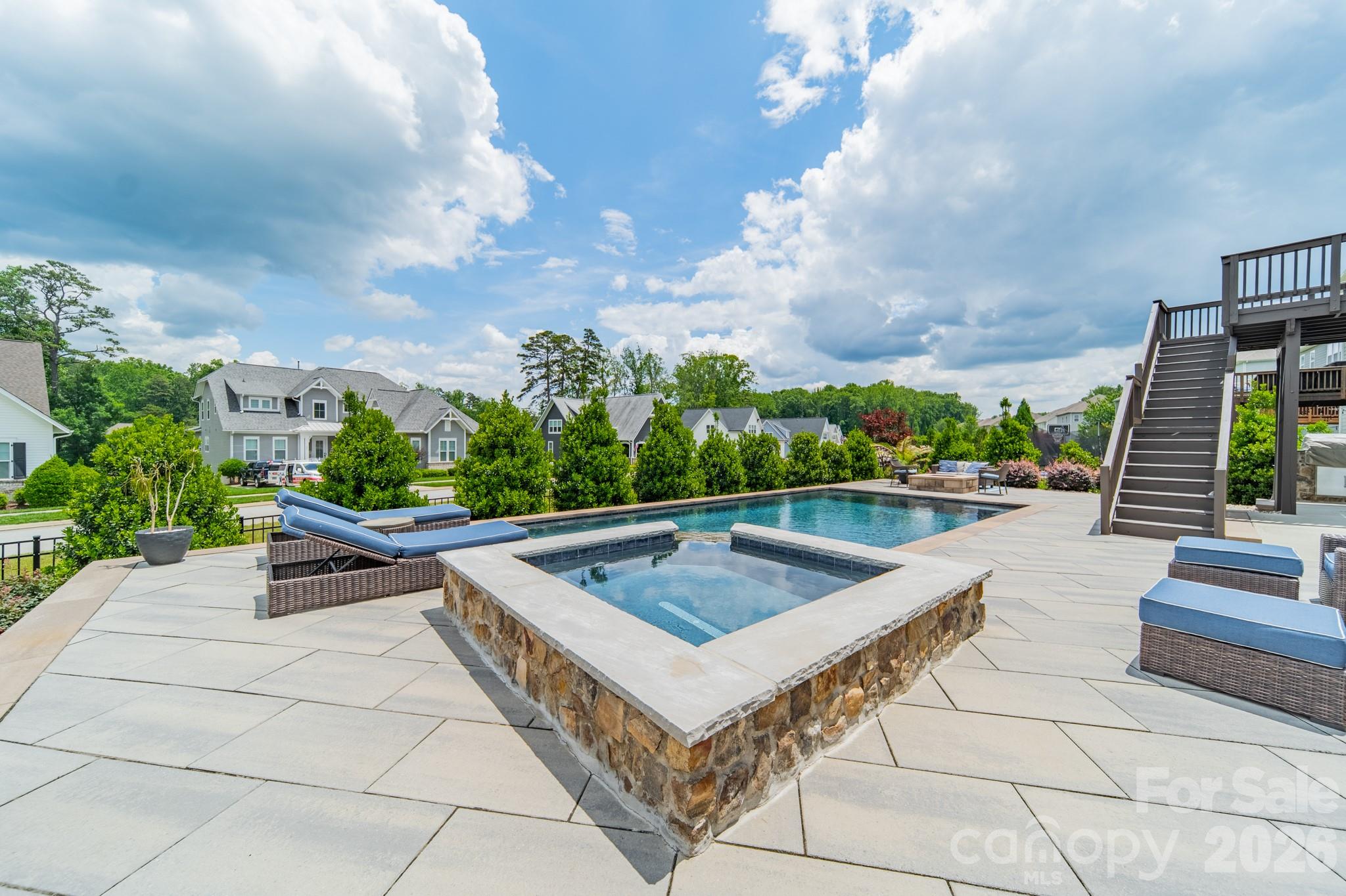 208 Canoe Pole Lane — Mooresville