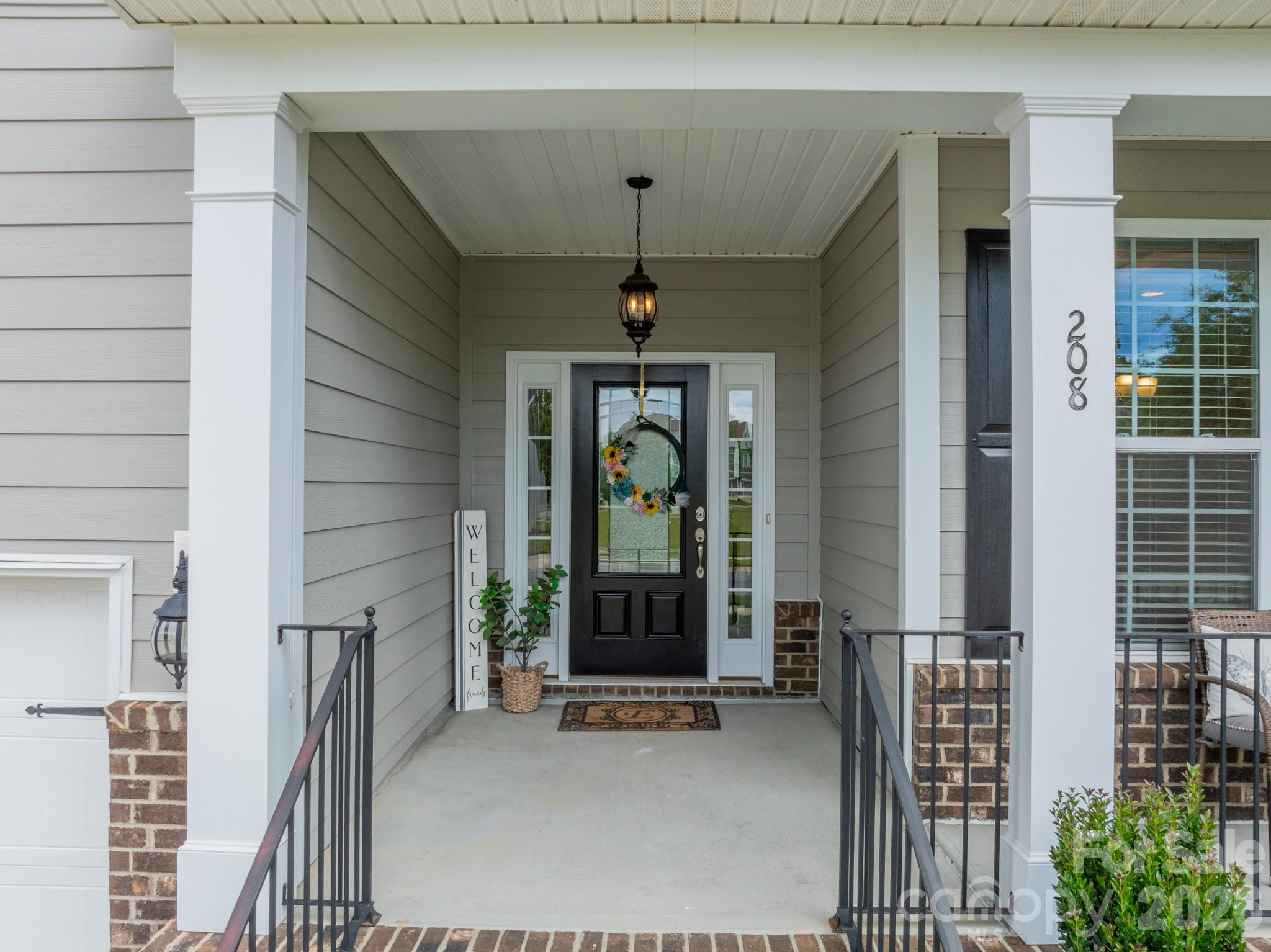 208 Canoe Pole Lane — Mooresville