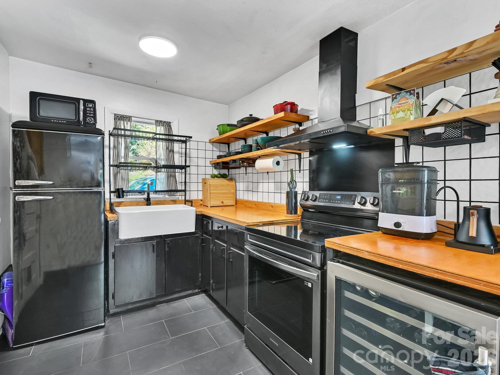24 Chatham Road — Asheville
