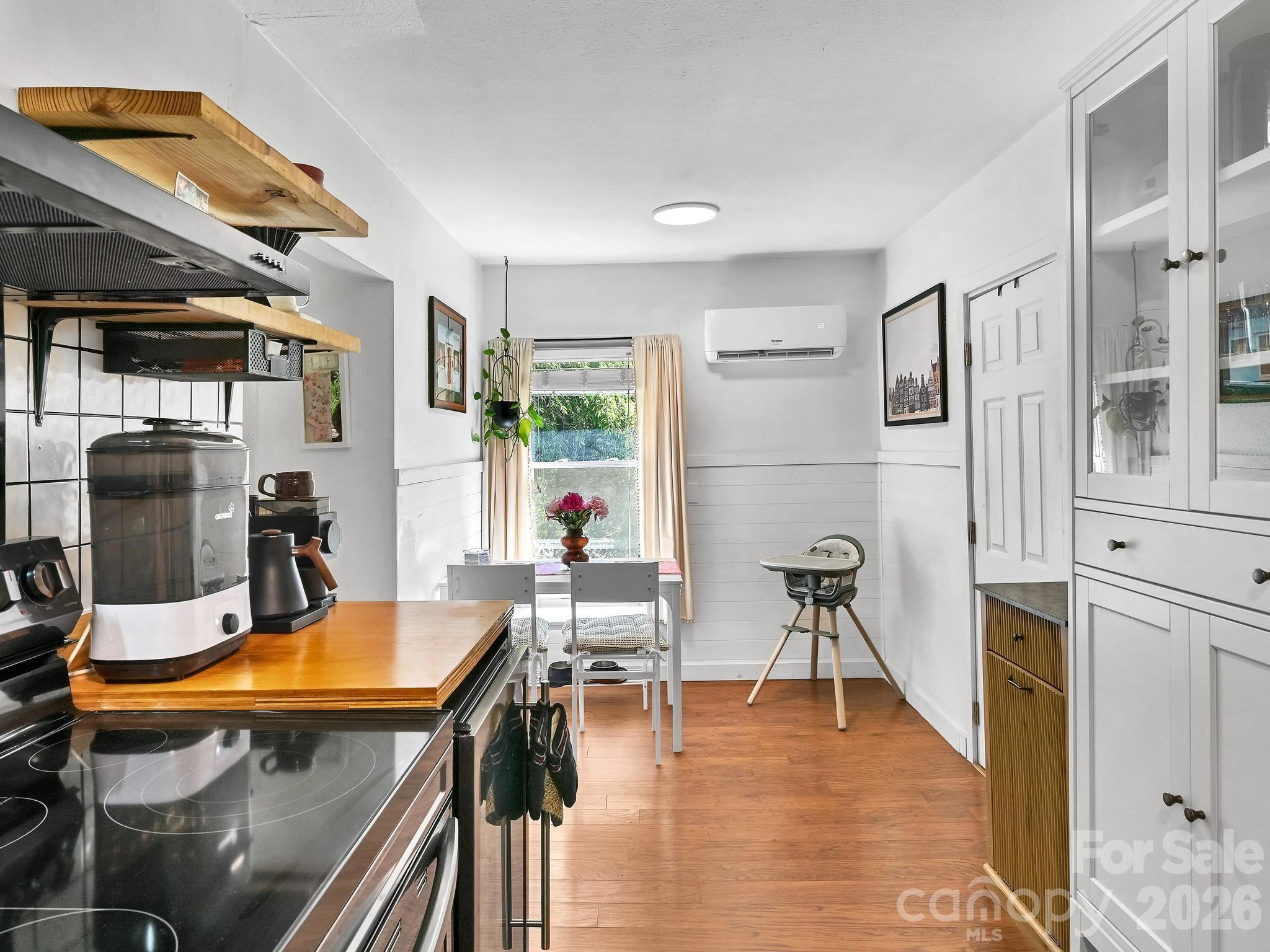 24 Chatham Road — Asheville