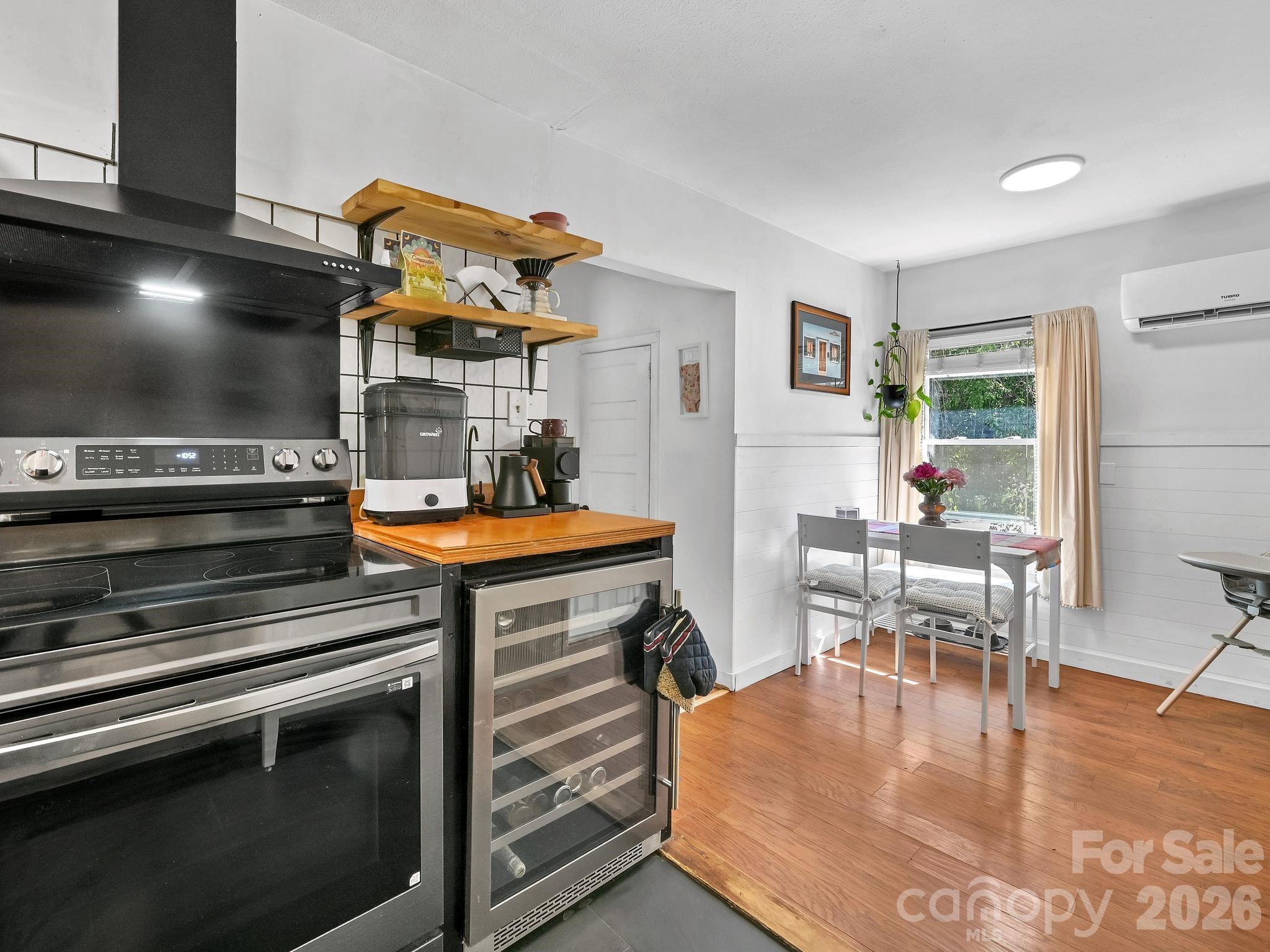 24 Chatham Road — Asheville