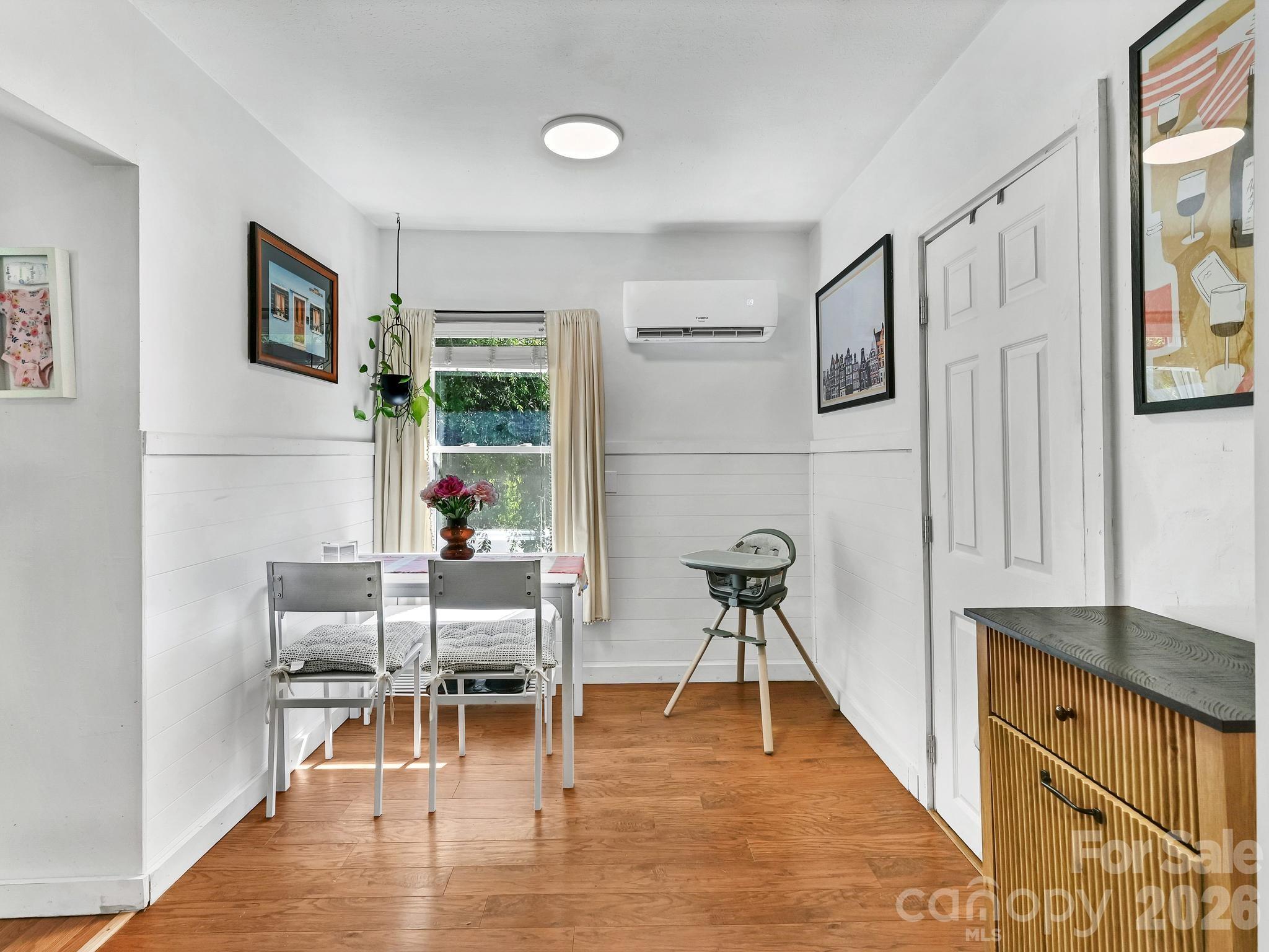 24 Chatham Road — Asheville