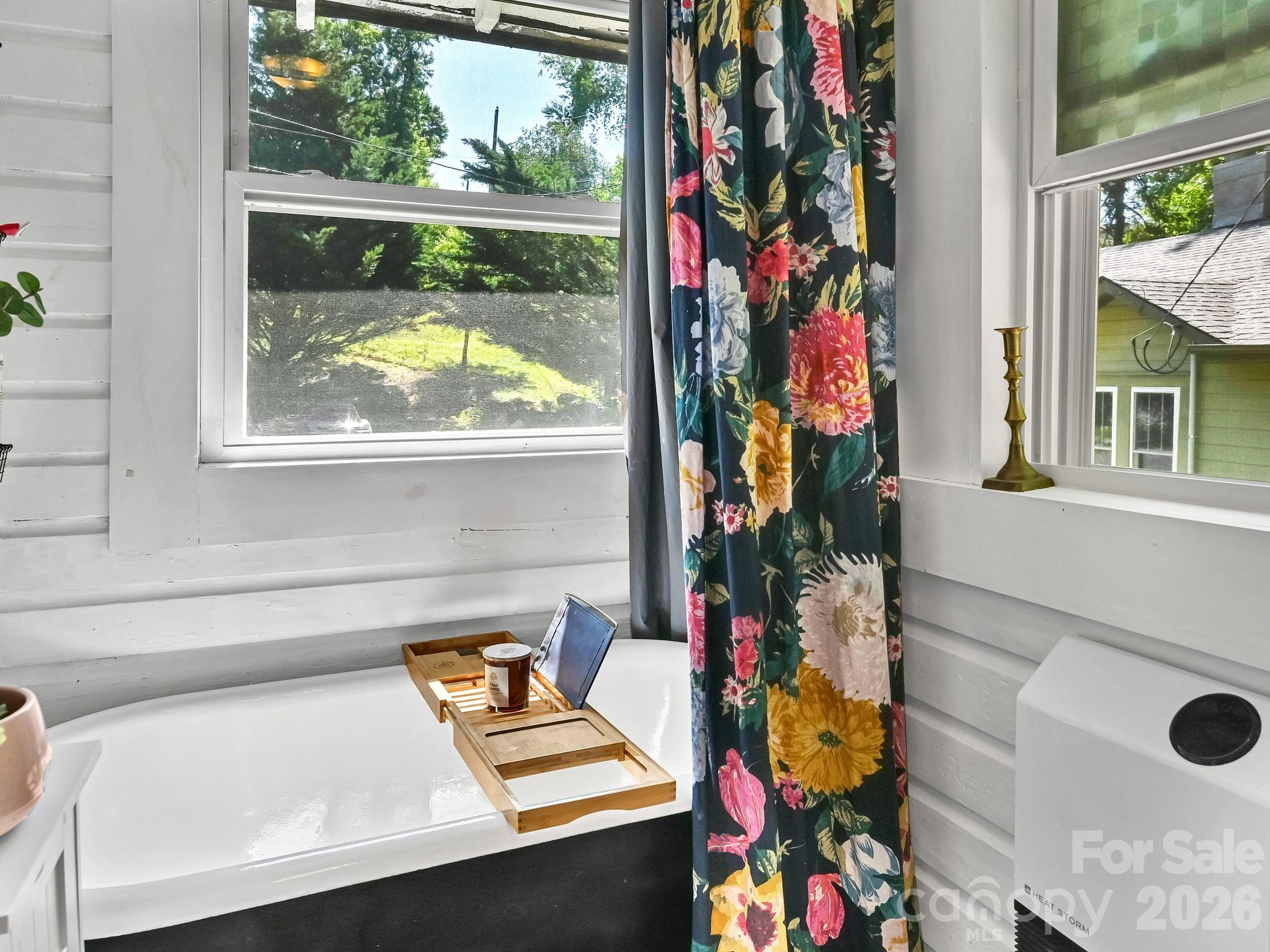24 Chatham Road — Asheville