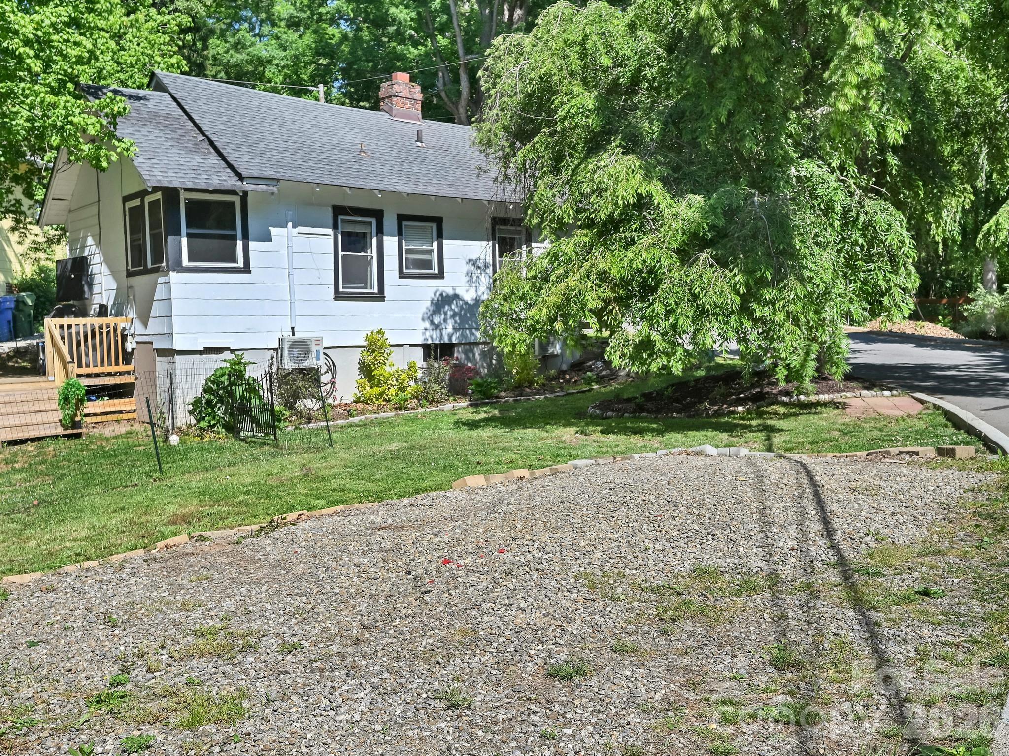 24 Chatham Road — Asheville