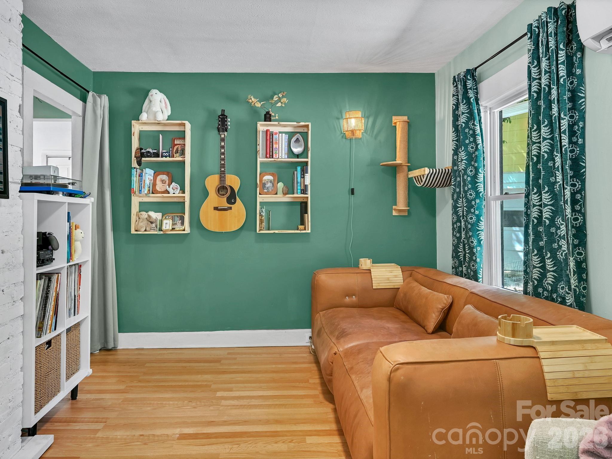 24 Chatham Road — Asheville